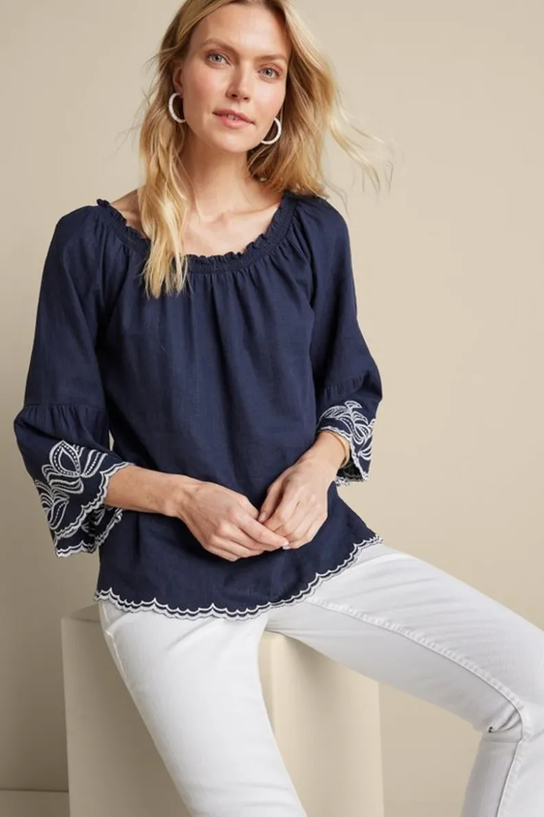 Blusa Ligera Josey en Azul Naval - Confort y Estilo de Tops Soft Surroundings
