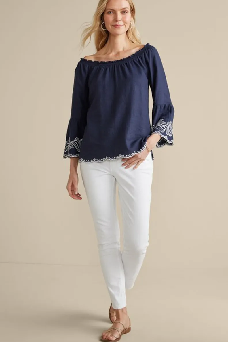 Blusa Ligera Josey en Azul Naval - Confort y Estilo de Tops Soft Surroundings