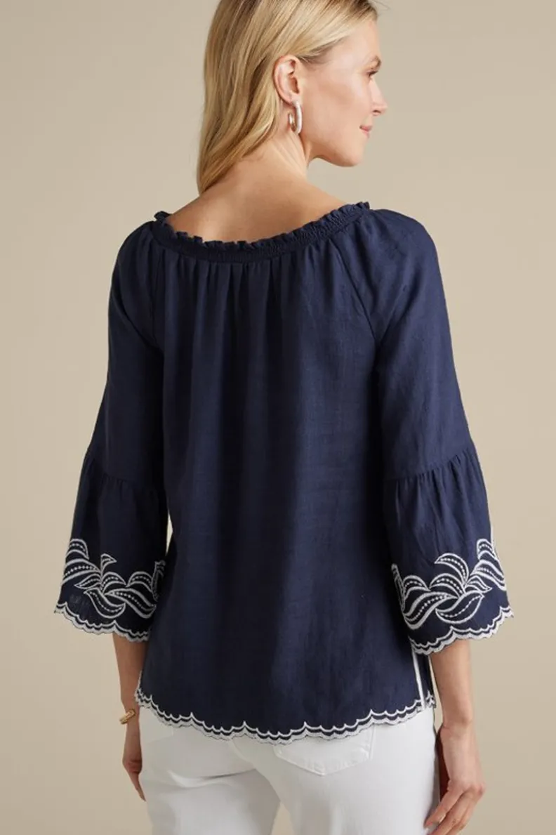 Blusa Ligera Josey en Azul Naval - Confort y Estilo de Tops Soft Surroundings