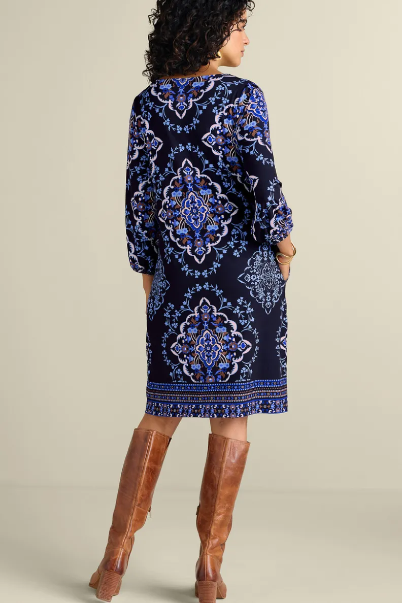 Vestido Elegante Kauri con Estampado Medallón - Tonos Bahía | Diseño Exclusivo de Soft Surroundings para Mujer