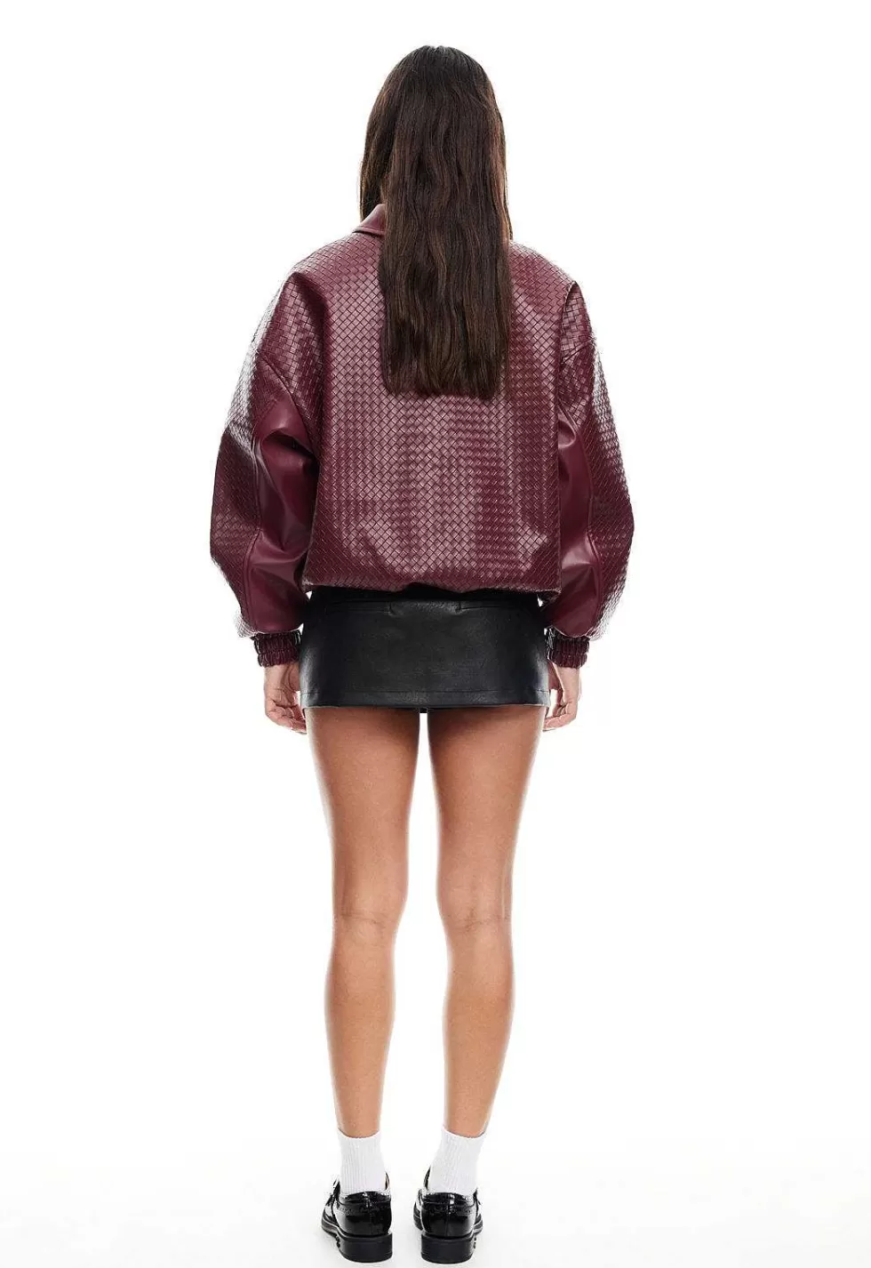 ¡Últimas unidades! Chaqueta bomber estilo Leona Kenny con oferta especial - Elegancia urbana y descuento exclusivo