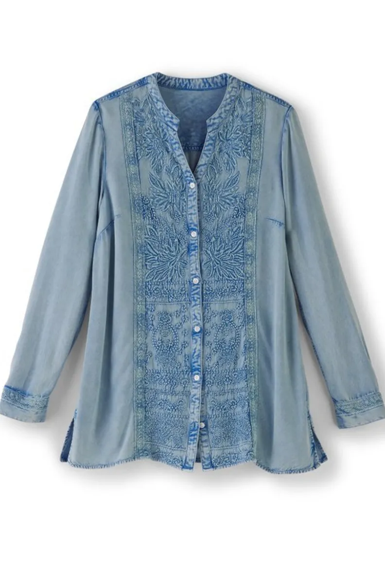 Camisa Brisa Marina de Tops-Soft Surroundings - Azul Cielo con Detalles Cósmicos

(：