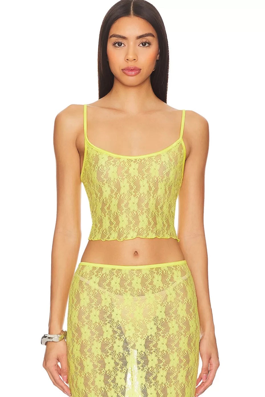 Blusa Lia Transparente con Detalles Románticos - Diseño Veraniego de Lovers & Friends