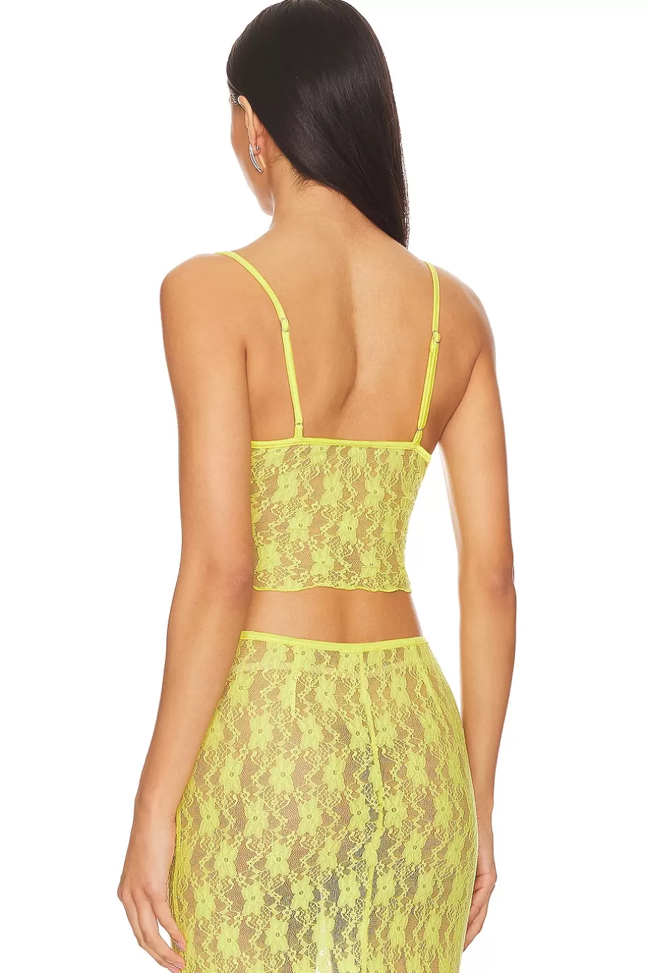 Blusa Lia Transparente con Detalles Románticos - Diseño Veraniego de Lovers & Friends