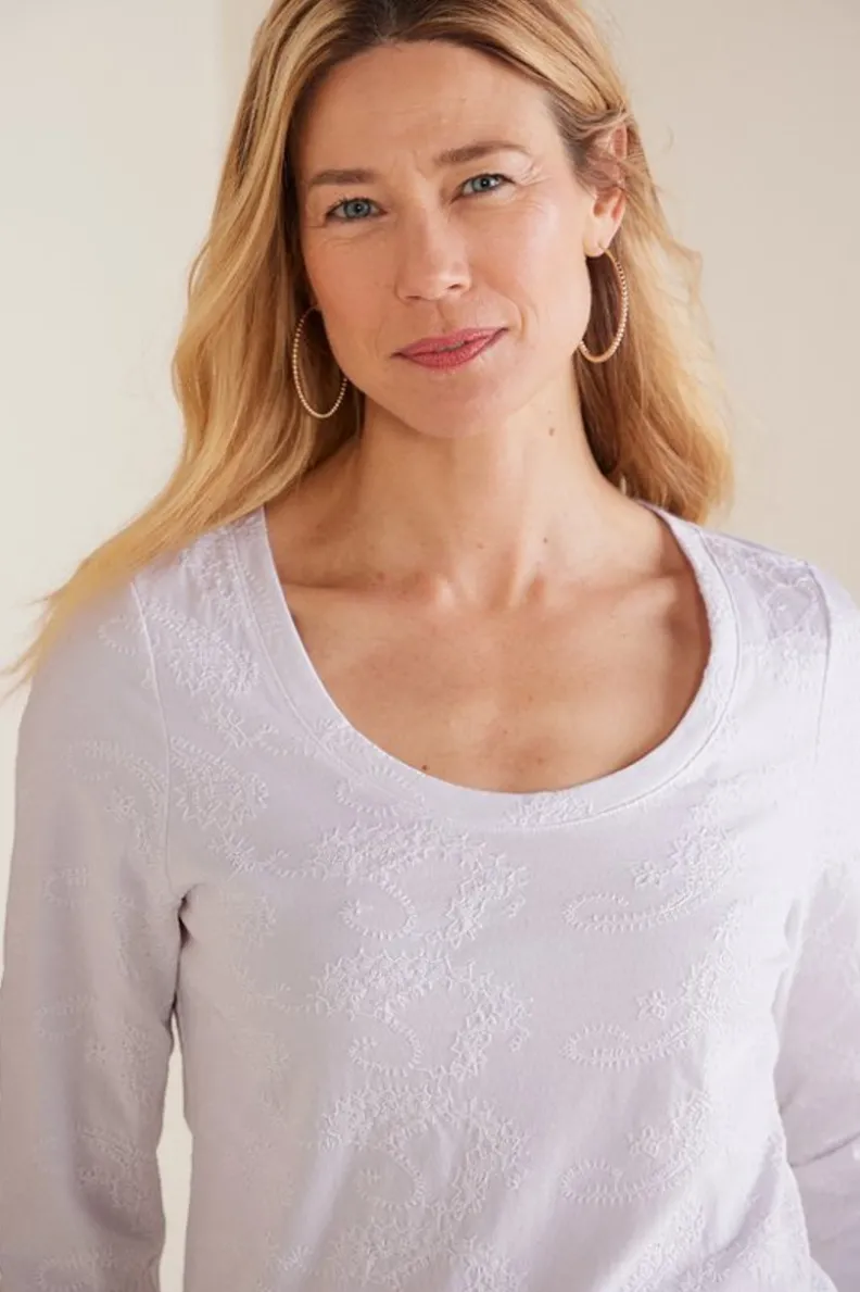Camiseta Linnea Bordada de Manga Tres Cuartos - Diseño Cómodo en Azul Marino de Soft Surroundings