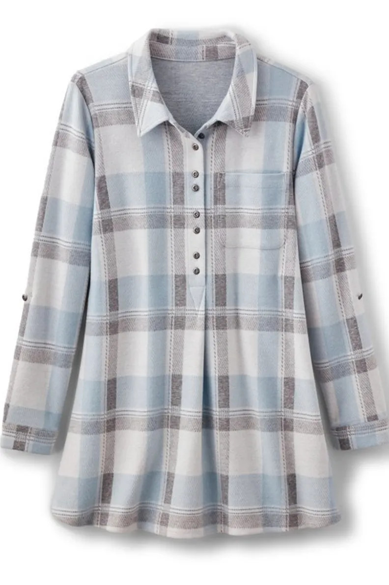 Blusa de Cuadros con Estilo Único - Colección Soft Surroundings Tops 

Diseño Exclusivo en Tejido Premium - Camiseta Estampada de Cuadros Moderna 

Prenda Versátil con Detalles en Contraste - Tops de Temporada en Estampado Tartán