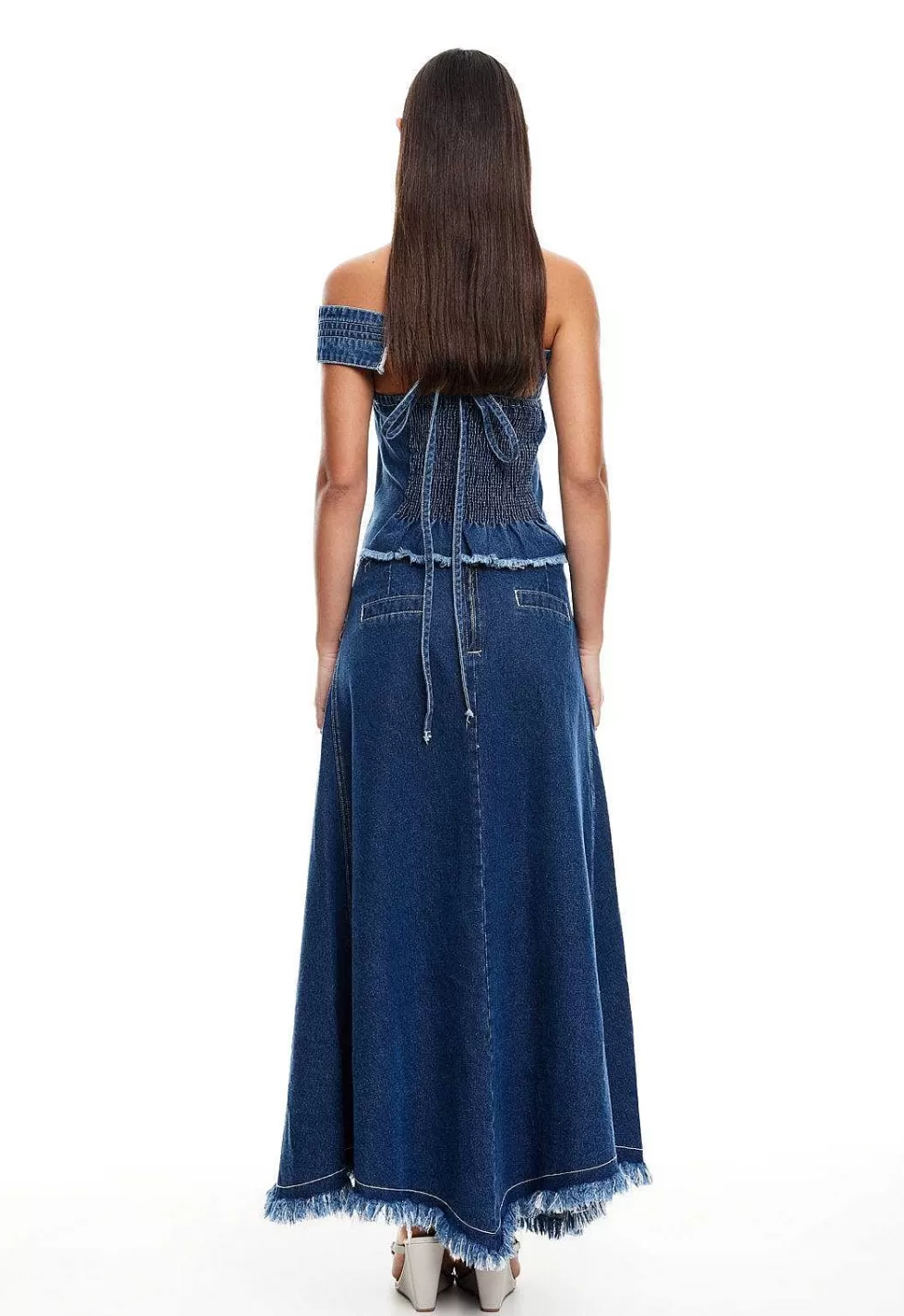 Falda Vaquera Leona Madame - Estilo Vintage con Detalles Bordados, Diseño Exclusivo Otoño 2023