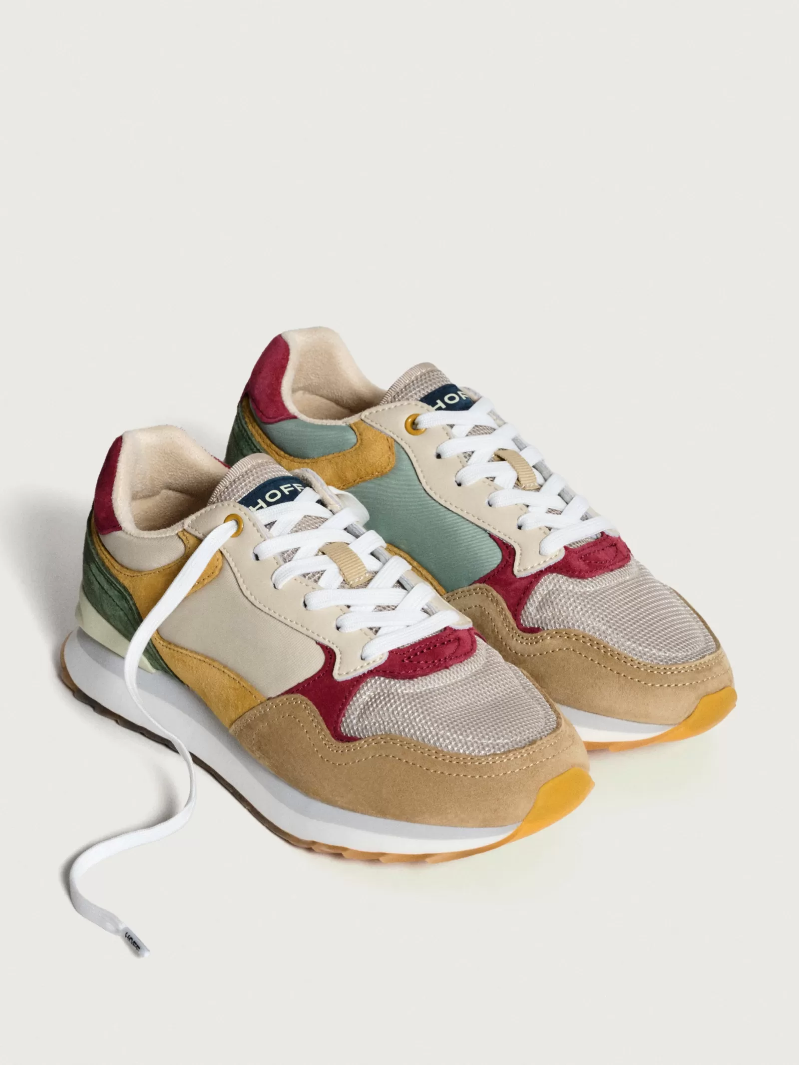 Zapatillas Deportivas HOFF Madrid para Mujer - Diseño Cómodo y Moderno