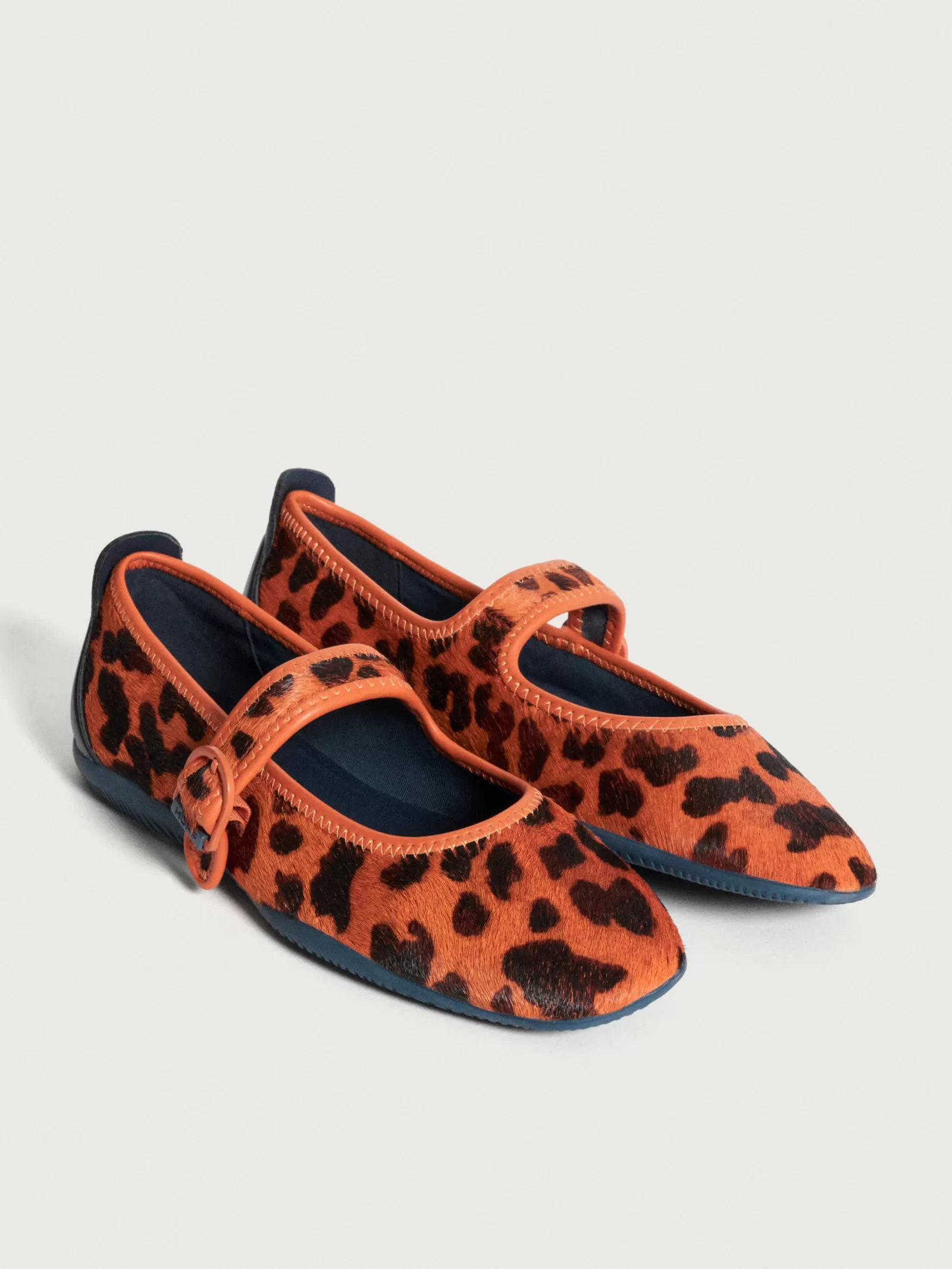 Zapatos Planos Mujer HOFF Mary Jane Scala - Estampado Animal en Naranja | Estilo Casual con Toque Salvaje