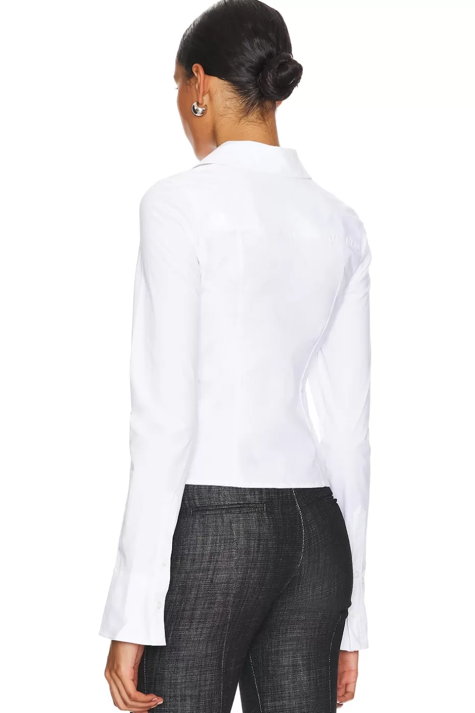 Blusa Michelle: Elegancia Casual para Amantes y Amigos