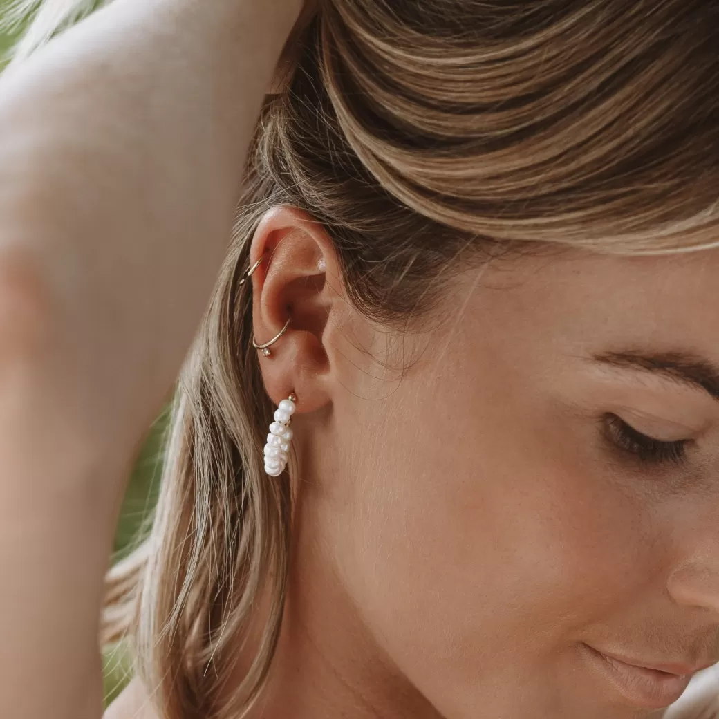 Aros Elegantes con Mini Perlas Clásicas - Oferta Exclusiva en Joyería Atolea