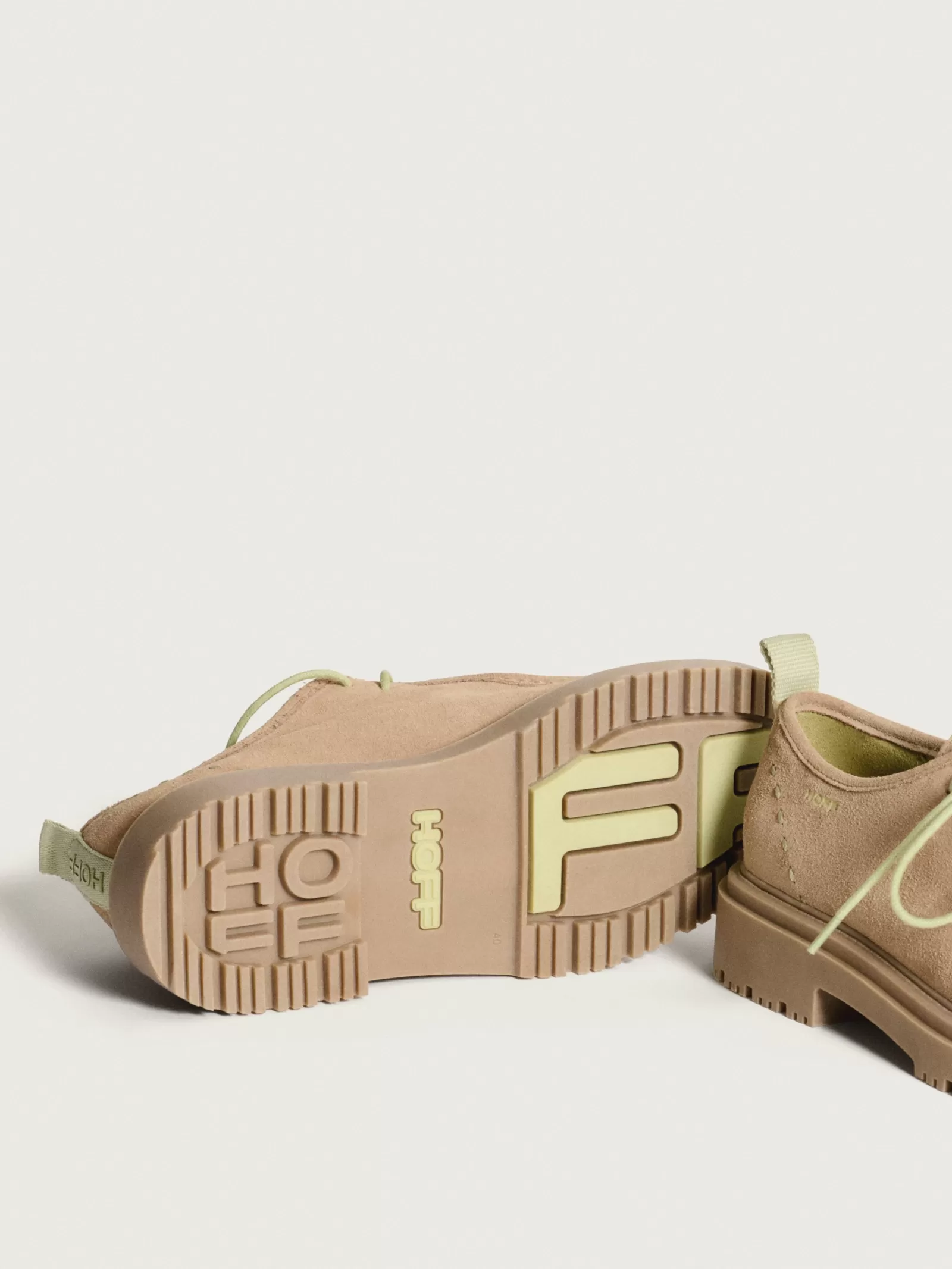Mocasines Confort Hoff para Mujer - Estilo Minimalista en Taupe, Zapatos Planos con Diseño Liviano