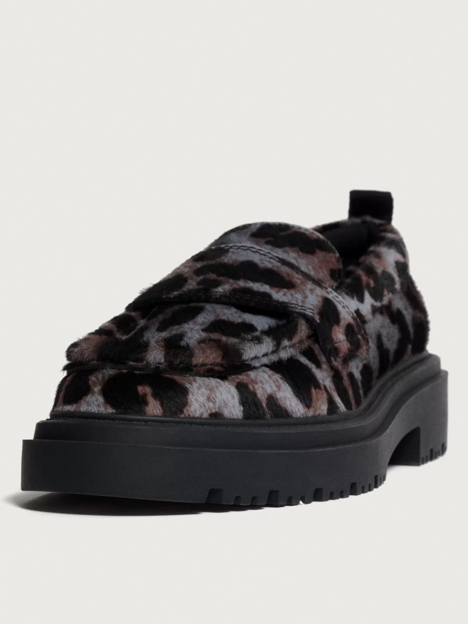 Zapatos Planos para Mujer HOFF School - Mocasín con Estampado Animal en Gris, Estilo Casual y Comodidad Garantizada