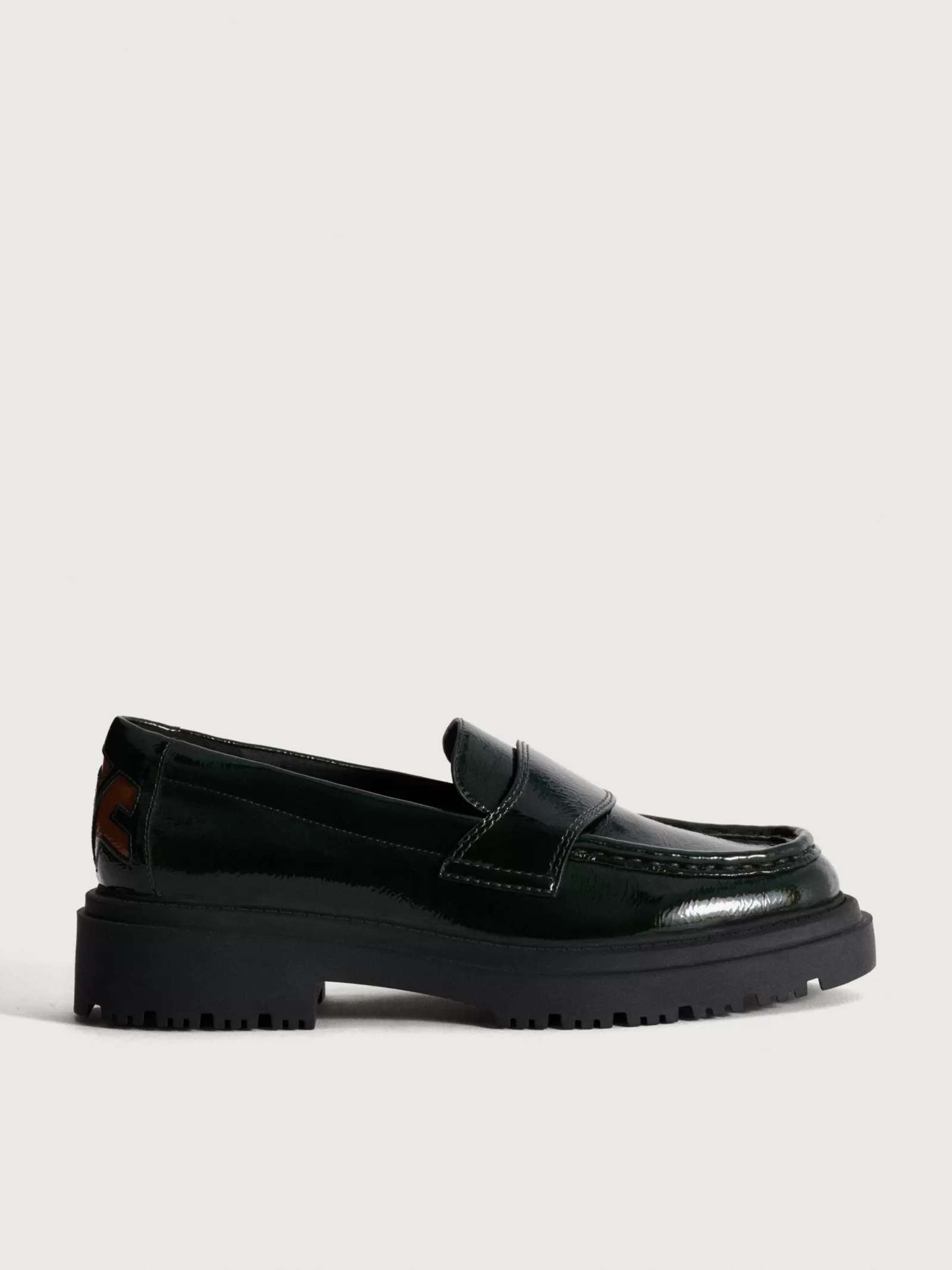 Zapatos Planos para Mujer - Mocasines HOFF en Tono Caqui, Estilo Clásico y Cómodos para el Día a Día