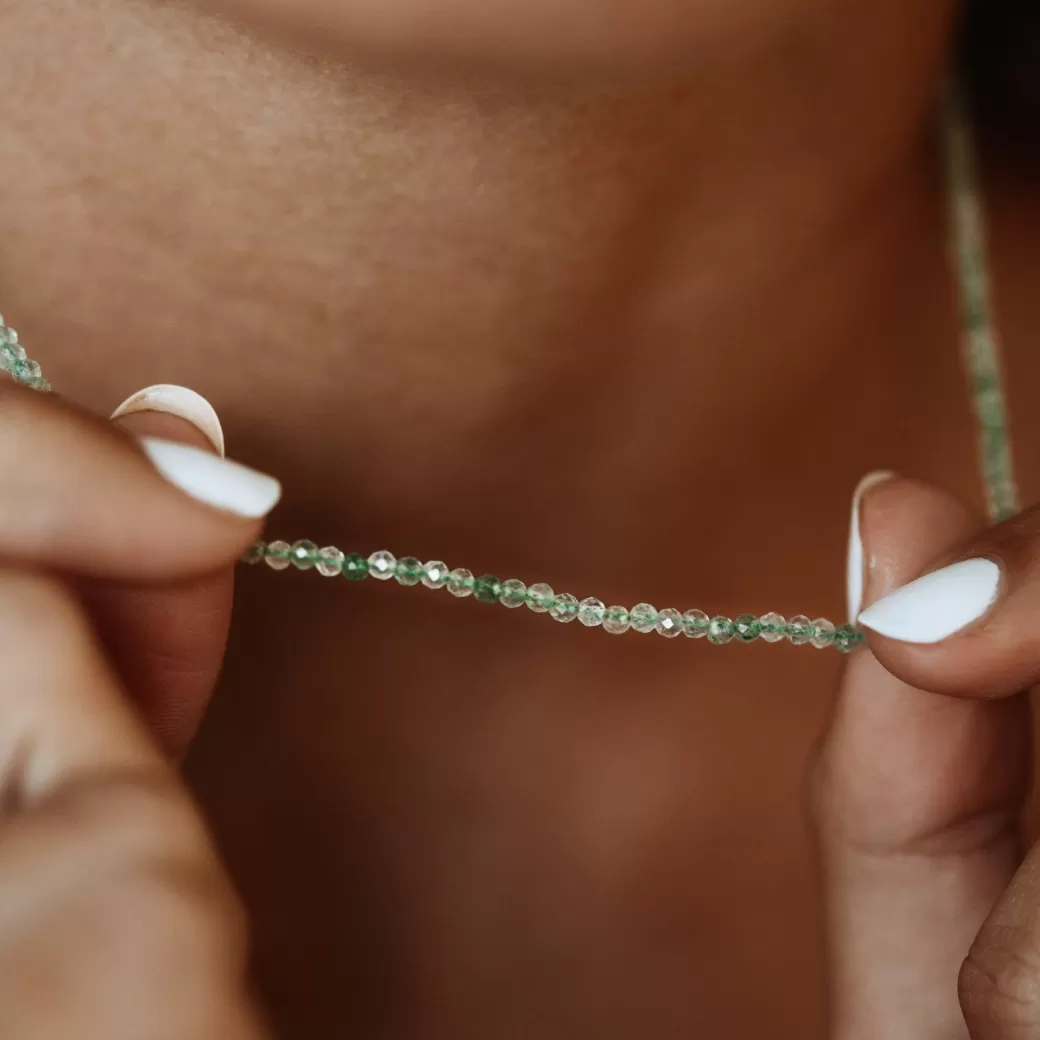 Atolea Joyería - Collar mini con detalle de cuentas inspirado en oasis