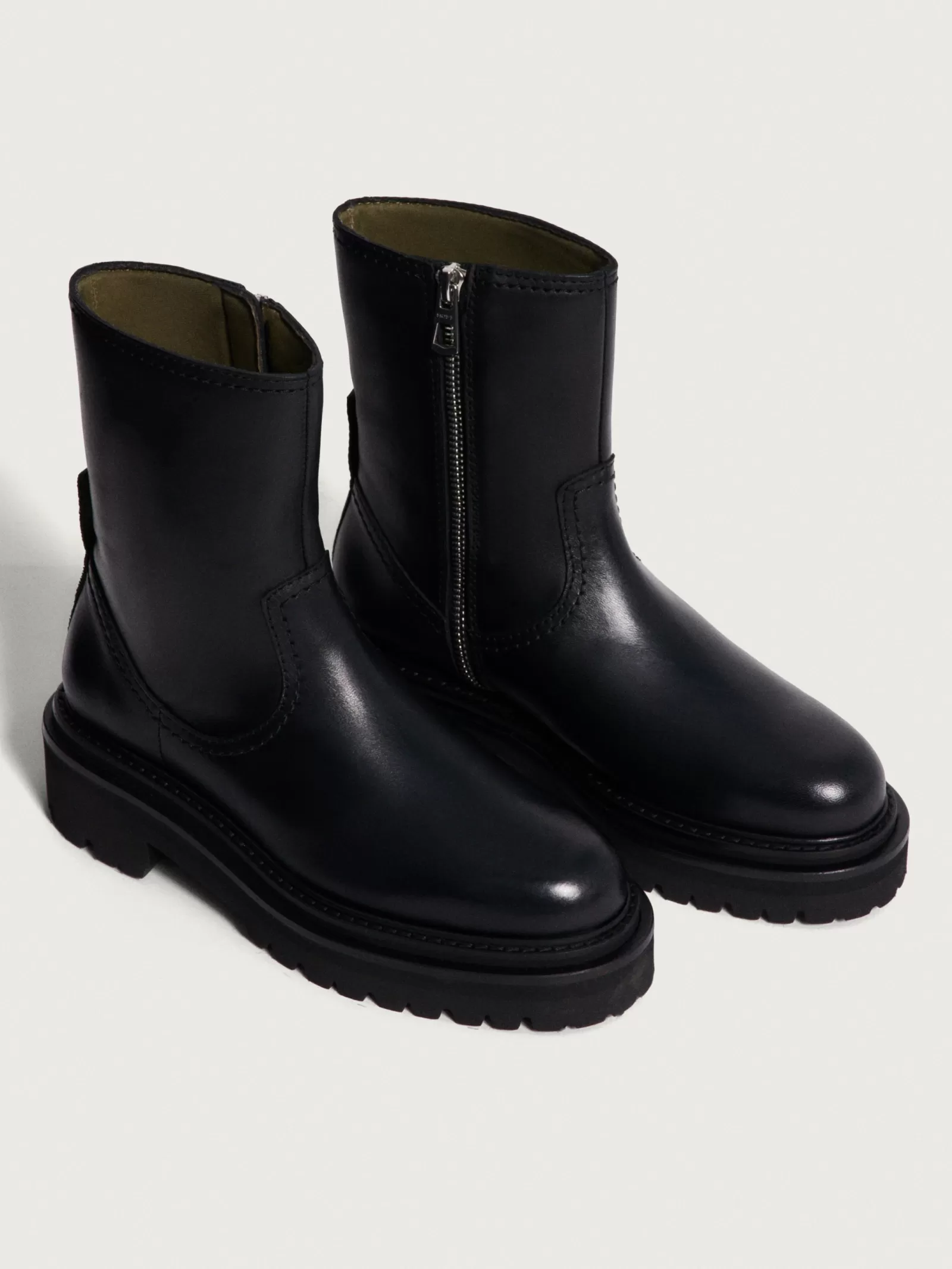 Botas de Cuero Negro Hoff Office para Mujer - Botines Elegantes con Ajuste Perfecto y Estilo Versátil para Oficina y Uso Diario
