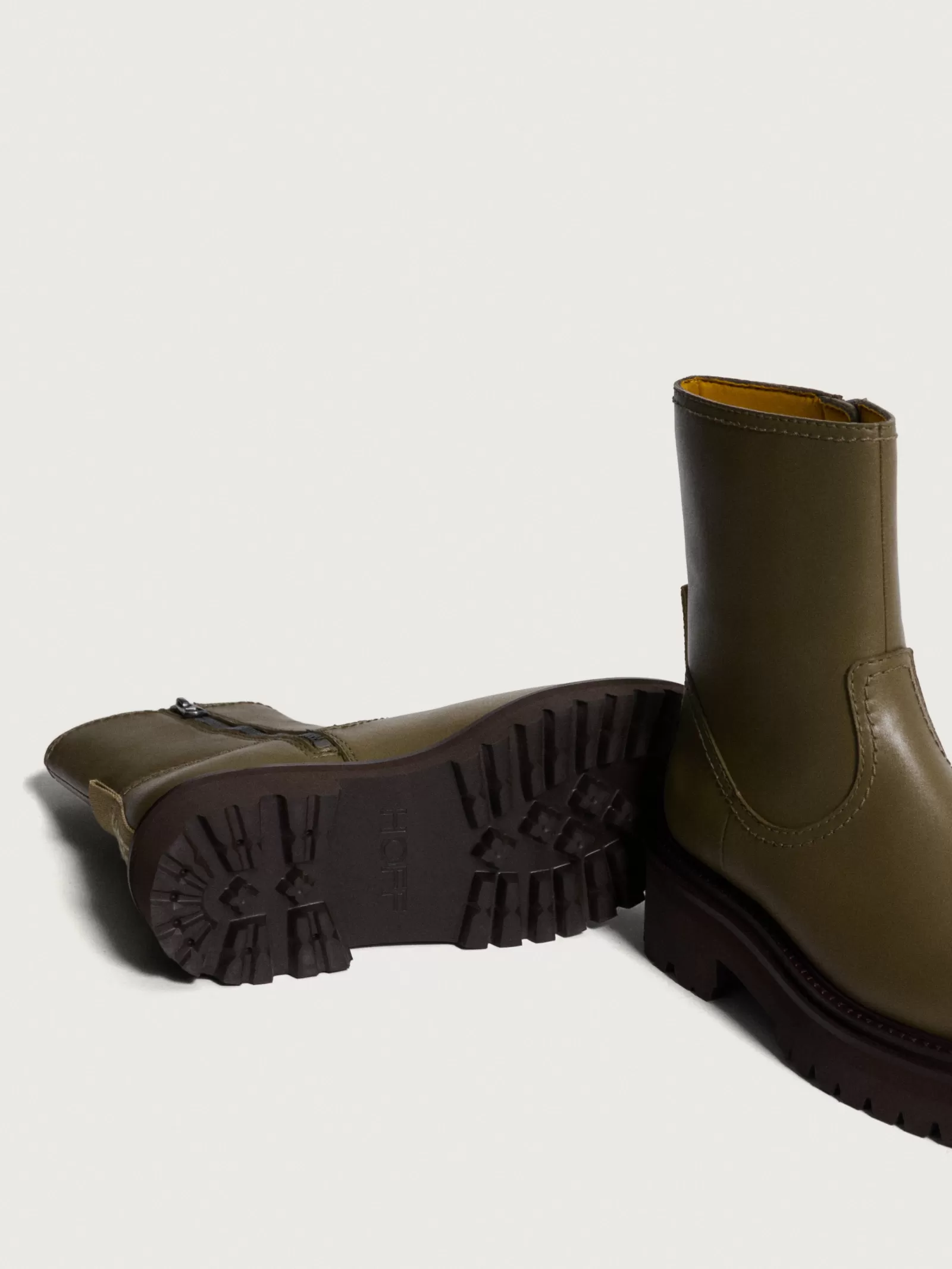 Botas Elegantes de Cuero Verde HOFF OFFICE - Botines Confortables para Mujer