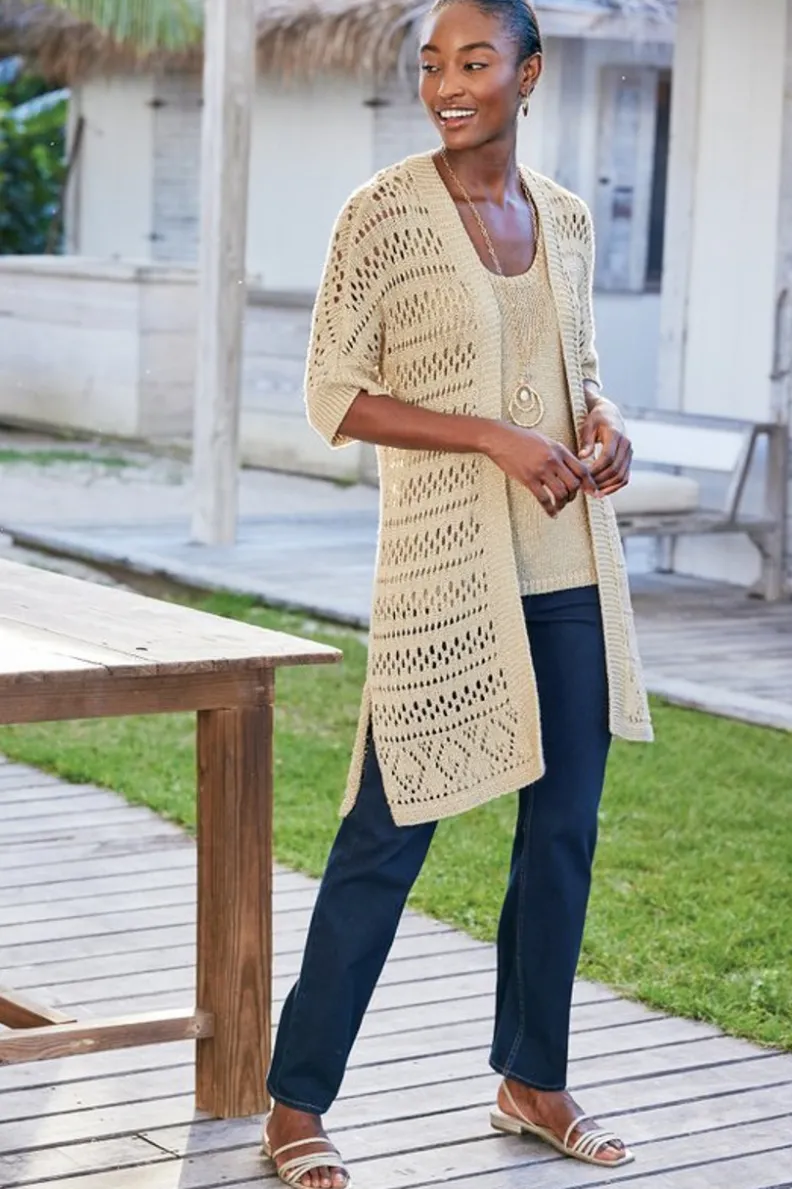 Cárdigan Opalescente con Brillo Sutil en Tono Sésamo - Suéteres y Chaquetas Versátiles de Soft Surroundings