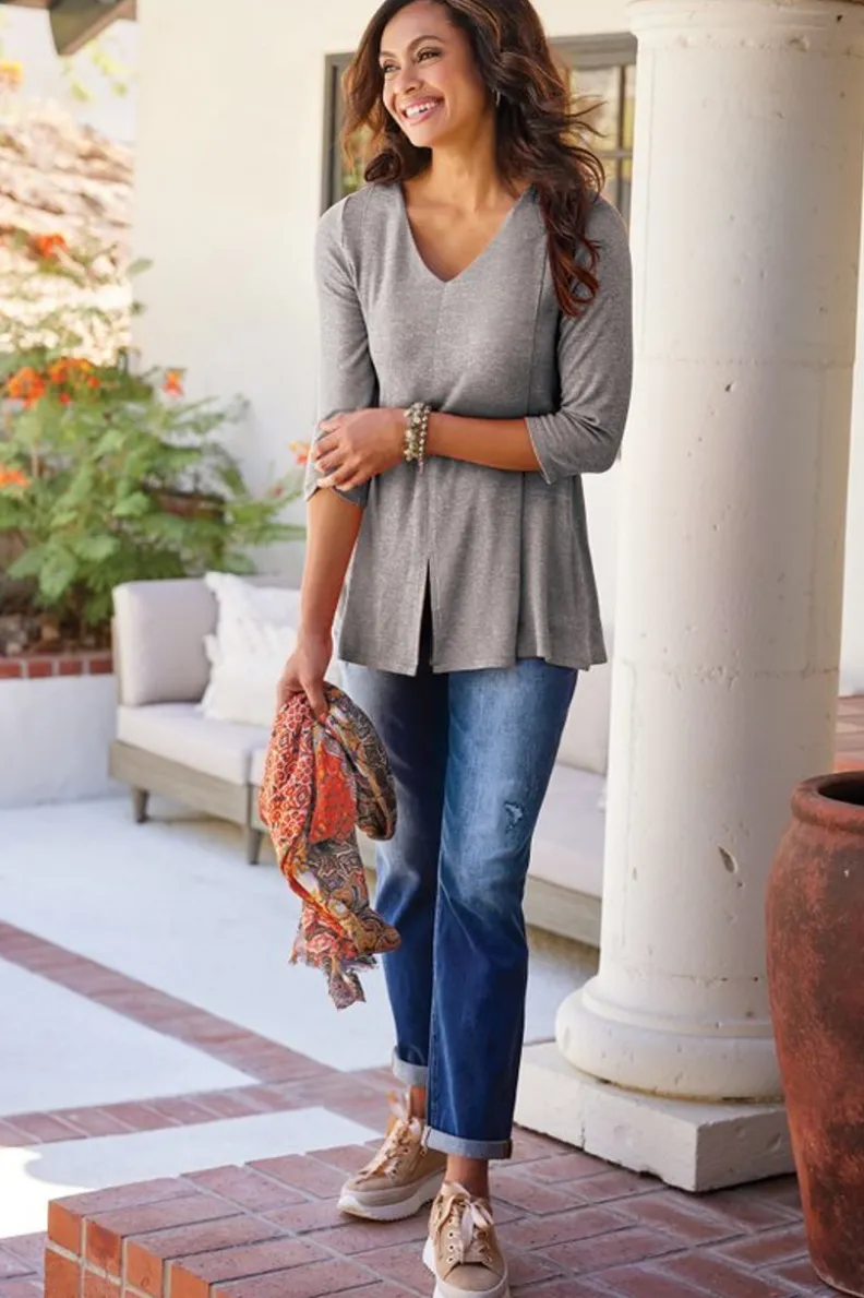 Blusas Elegantes: Túnica Ophelia en Gris Melange de Soft Surroundings - Conjunto Cómodo con Leggings