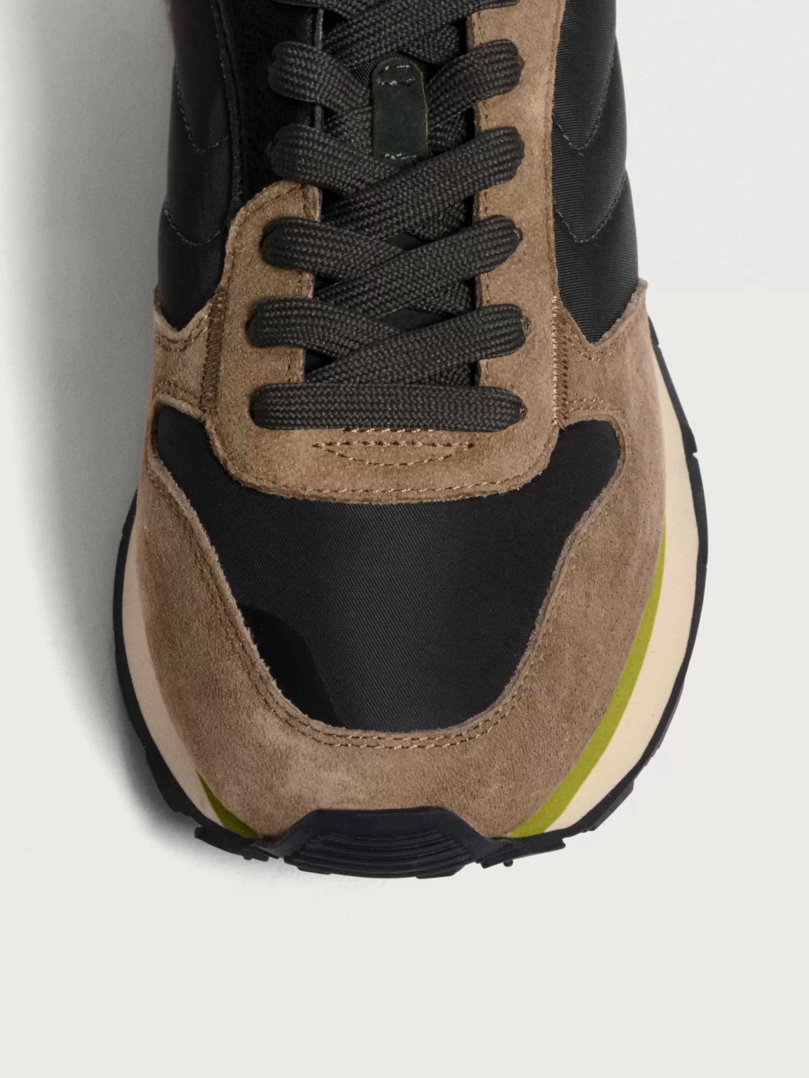 Zapatillas Deportivas HOFF PELLA para Hombre - Estilo Urbano y Diseño Ligero