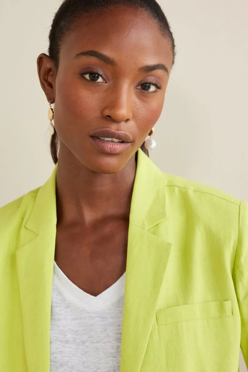 Elegante saco boyfriend Portofino en mezcla de lino · Chaqueta oversize color lima · Colección Entornos Suaves de Toppers · Estilo casual para vestidos