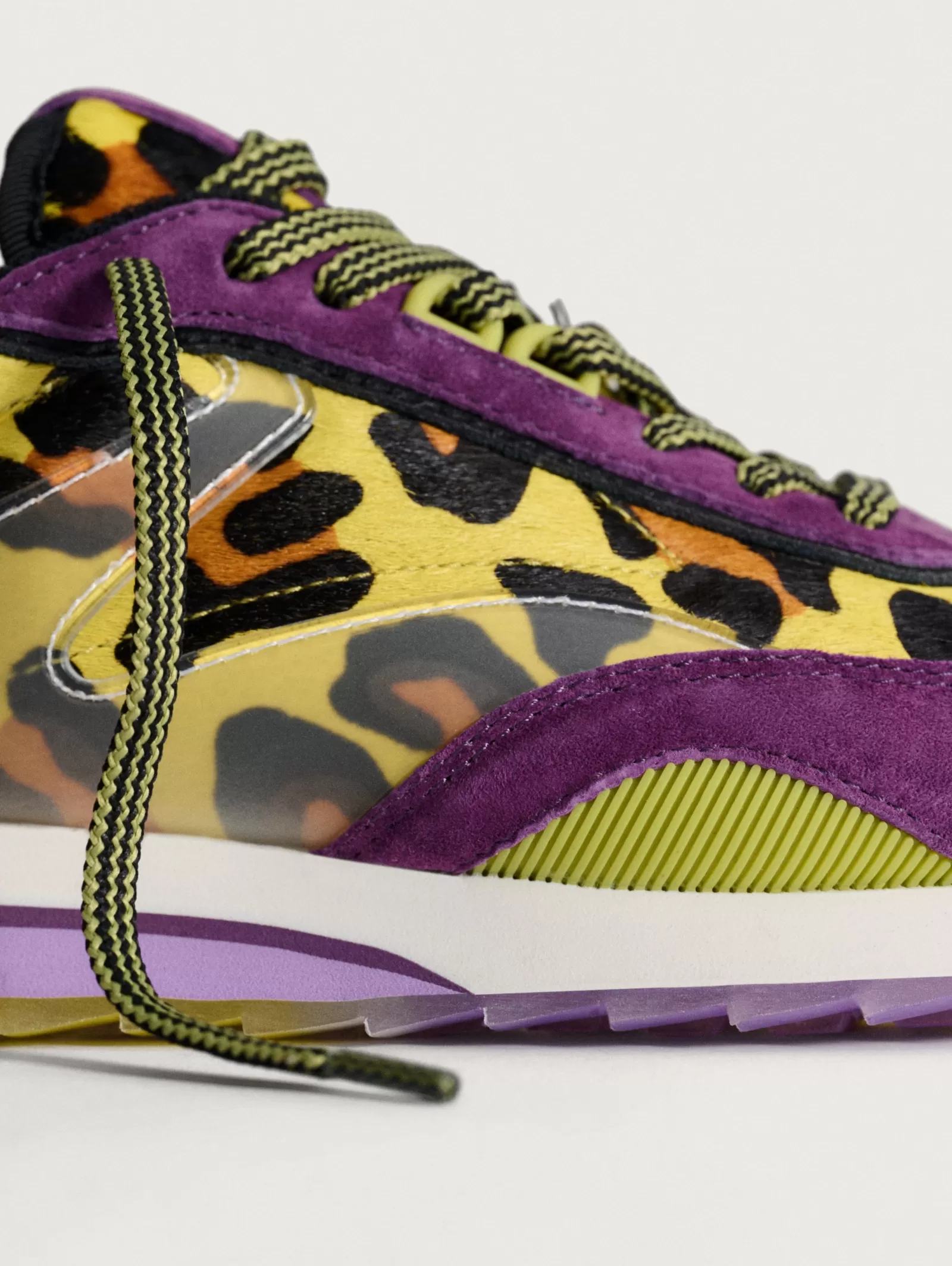 Zapatillas Deportivas HOFF para Mujer - Color Púrpura Intenso con Diseño Moderno