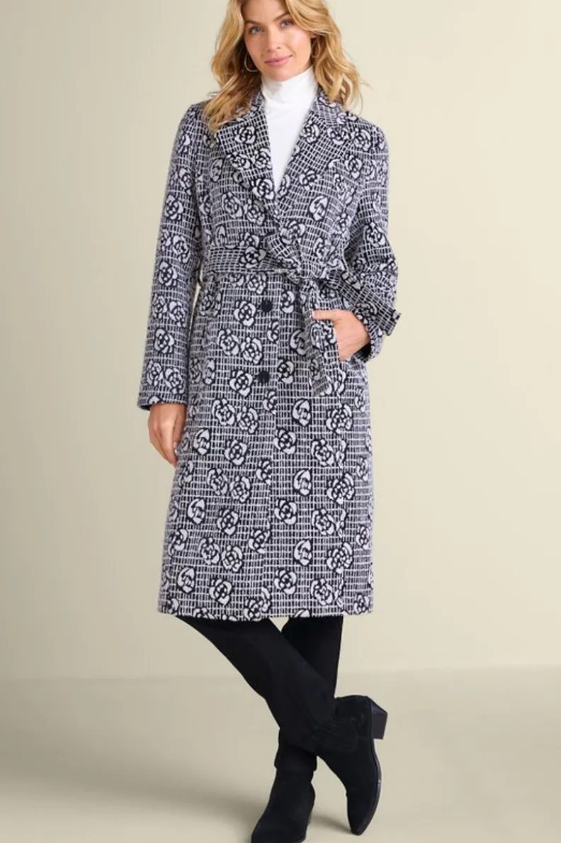 Abrigo Rami Jacquard de Soft Surroundings - Diseño en Blanco y Negro, Estilo Versátil para Temporada