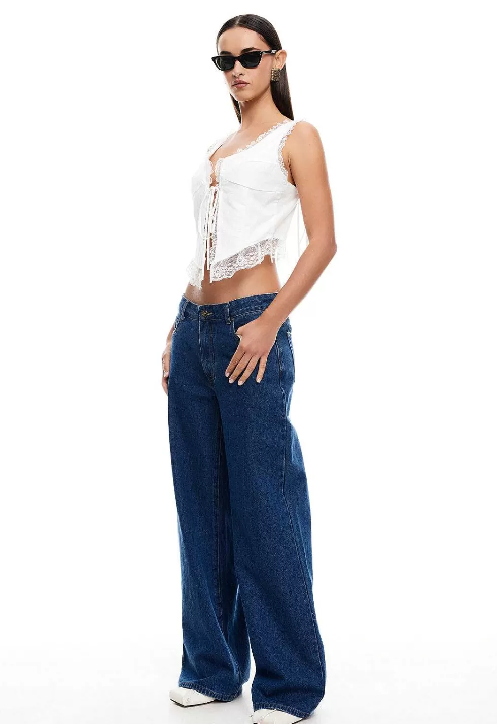 Camisola Esencial Renacer de Leona - Diseño Femenino con Toque Salvaje