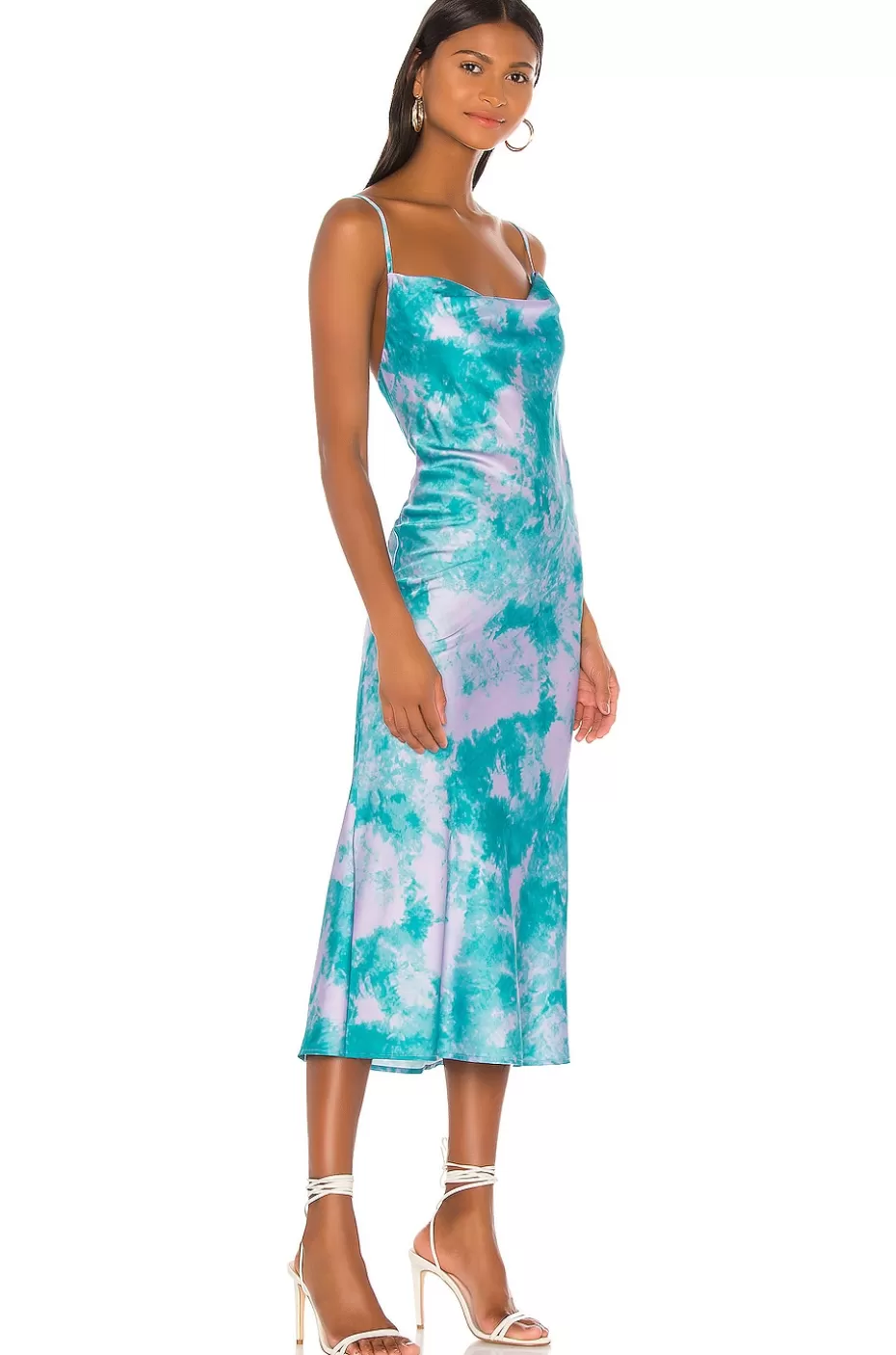 Vestido Midilargo Sabrina - Estilo Casual Elegante de Lovers y Friends 

Vestido Midilargo Sabrina con Diseño Exclusivo - Lovers y Friends Colección Primavera 

Sabrina Vestido Midi para Días Especiales - Lovers & Friends Edición Limitada 

Elegancia Casual: Vestido Midilargo Sabrina by Lovers&Friends 

Vestido Midilargo Sabrina - Lovers&Friends para Momentos Únicos