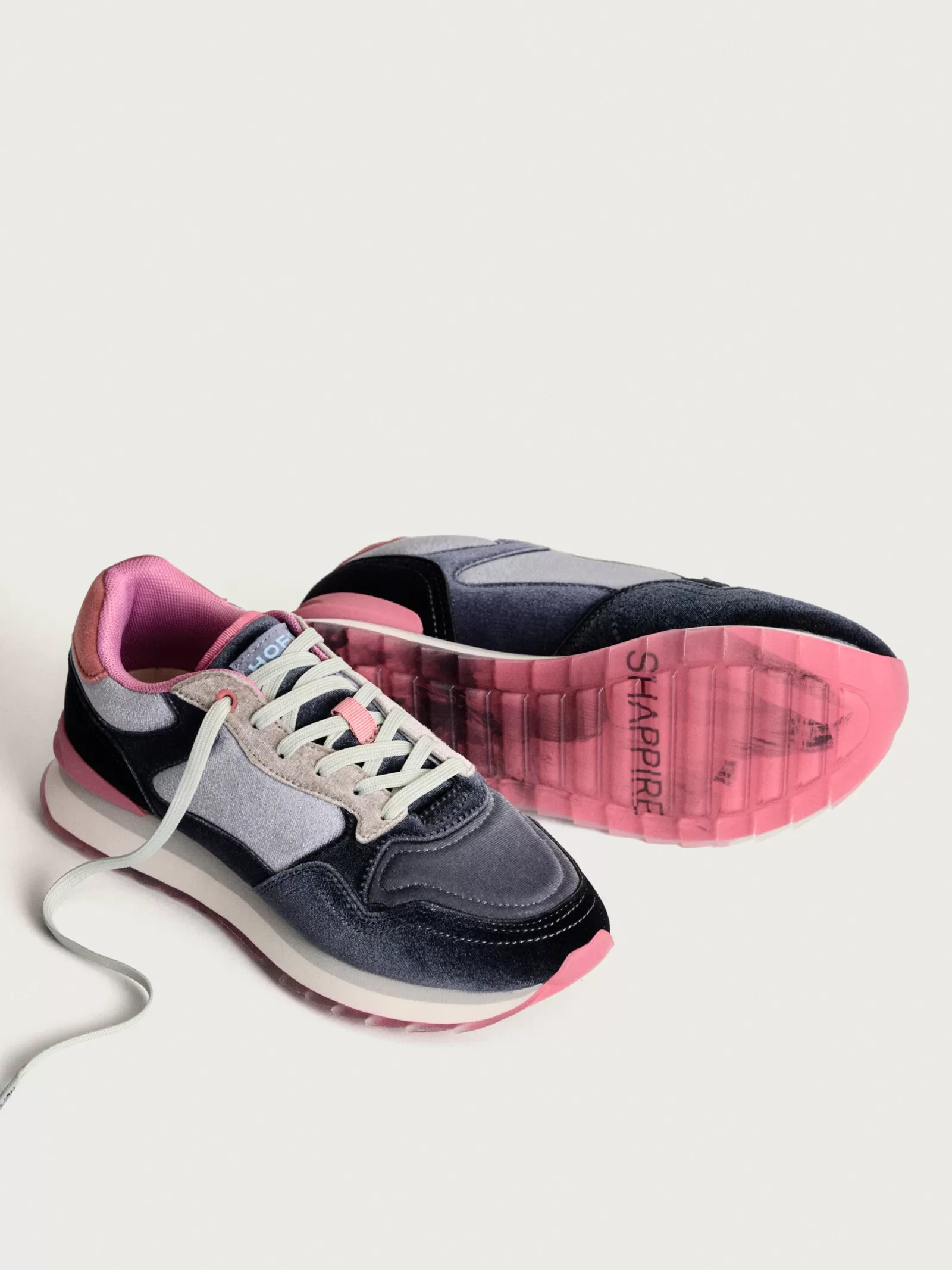 HOFF Sapphire: Zapatillas Urbanas Ligeras para Mujer - ¡Estilo Fresco y Moderno!