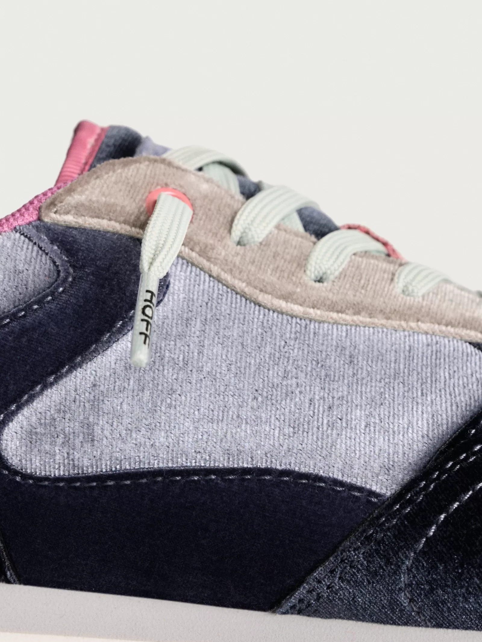 HOFF Sapphire: Zapatillas Urbanas Ligeras para Mujer - ¡Estilo Fresco y Moderno!