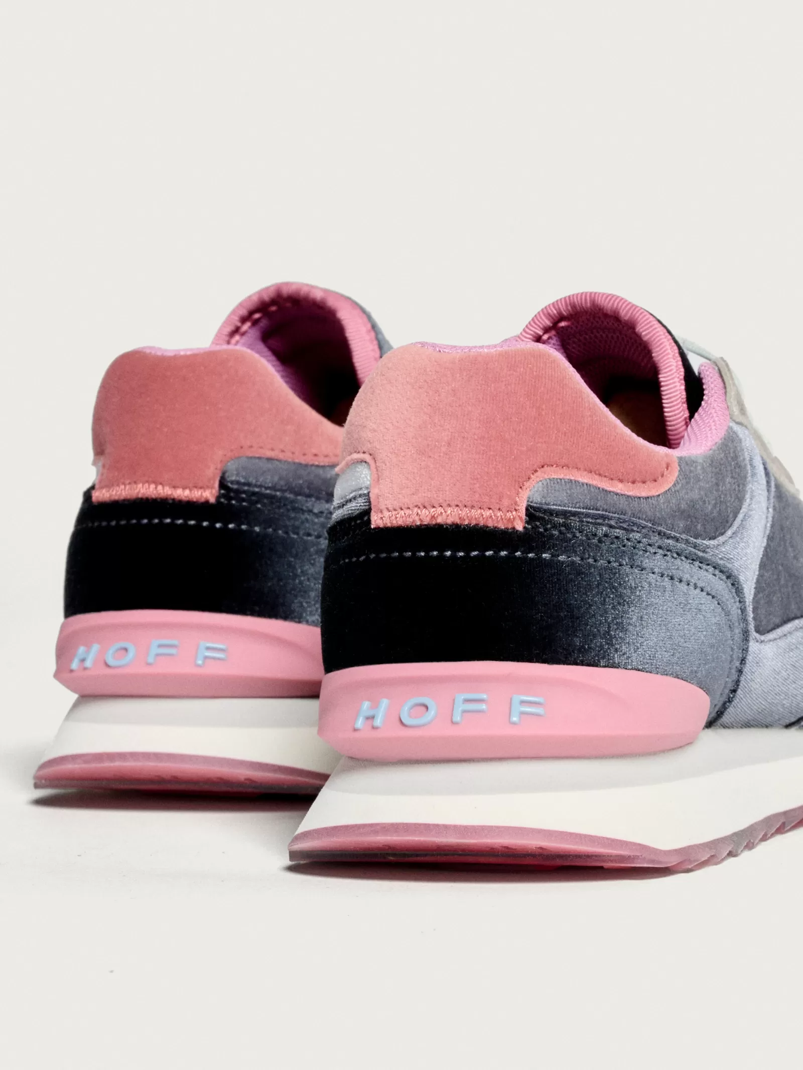 HOFF Sapphire: Zapatillas Urbanas Ligeras para Mujer - ¡Estilo Fresco y Moderno!