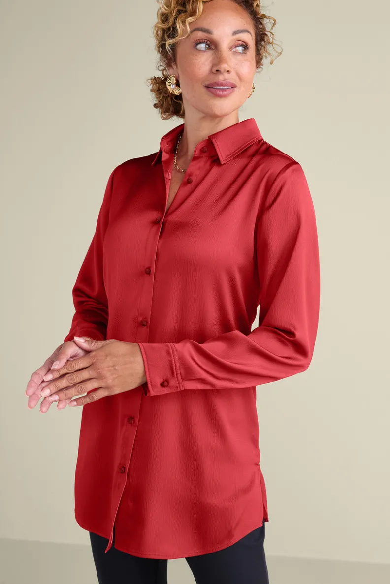 Camisa Holgada de Satén con Corte Boyfriend - Estilo Relajado y Versátil
