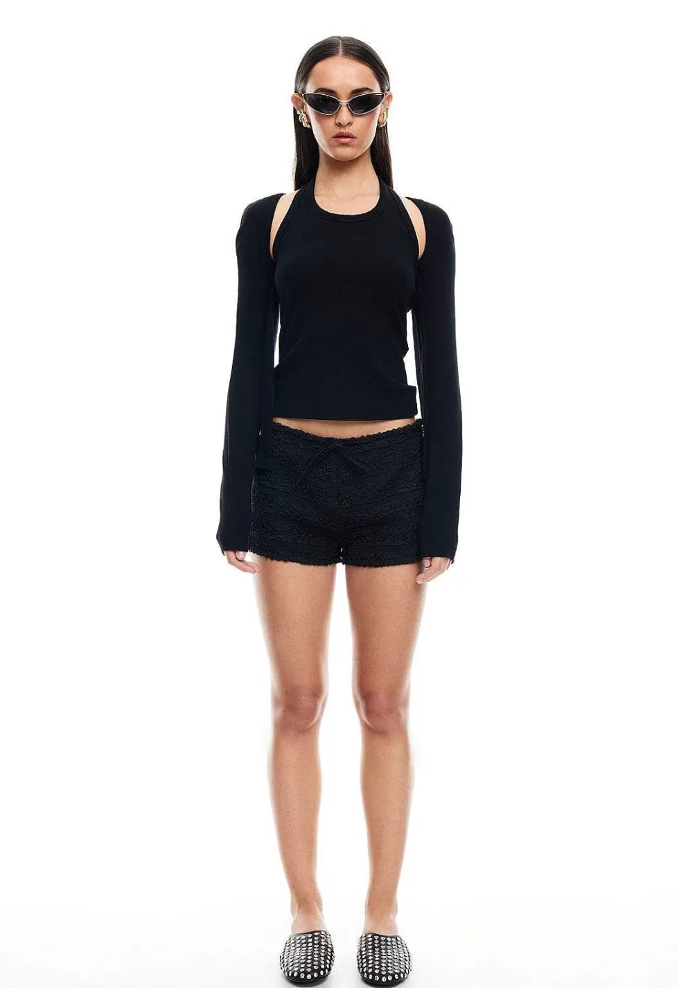 Camiseta ajustada con mangas largas - Diseño elegante inspirado en leonas