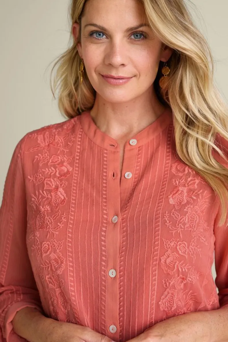Blusa Bordada a Mano Serafine - Tono Almíbar con Toques Dorados by Soft Surroundings