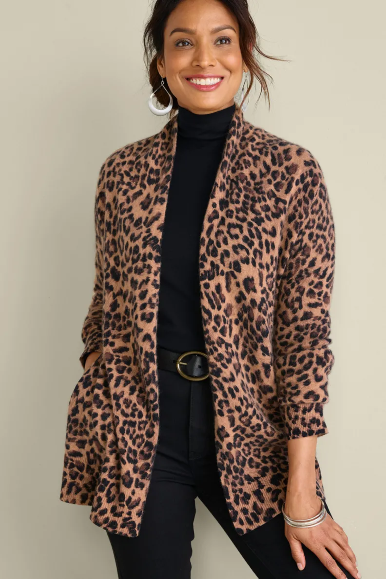 Soft Surroundings - Cárdigan Sibyl en Cachemira Estampado Leopardo Elegante, Lujo Suave para Tops y Abrigos Versátiles