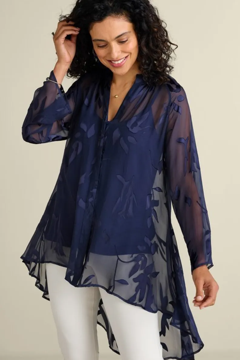 Blusa de Seda Versátil Soft Surroundings - Camisola Convertible en Azul Marino Elegante