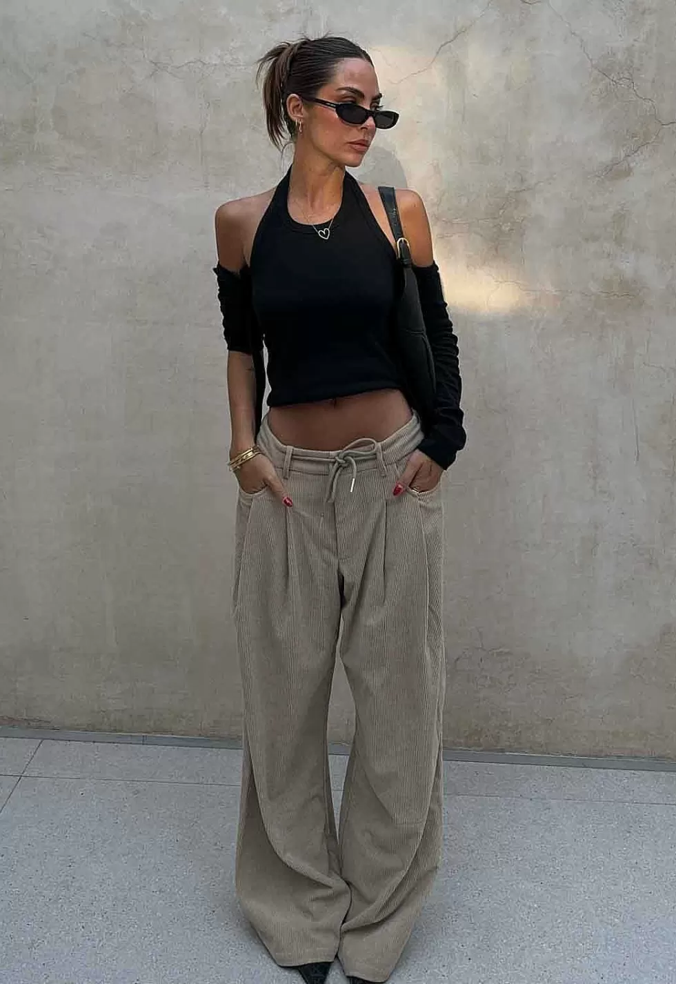 Pantalones Lioness Holgados con Detalle de Amarre - Estilo Urbano en Tendencia