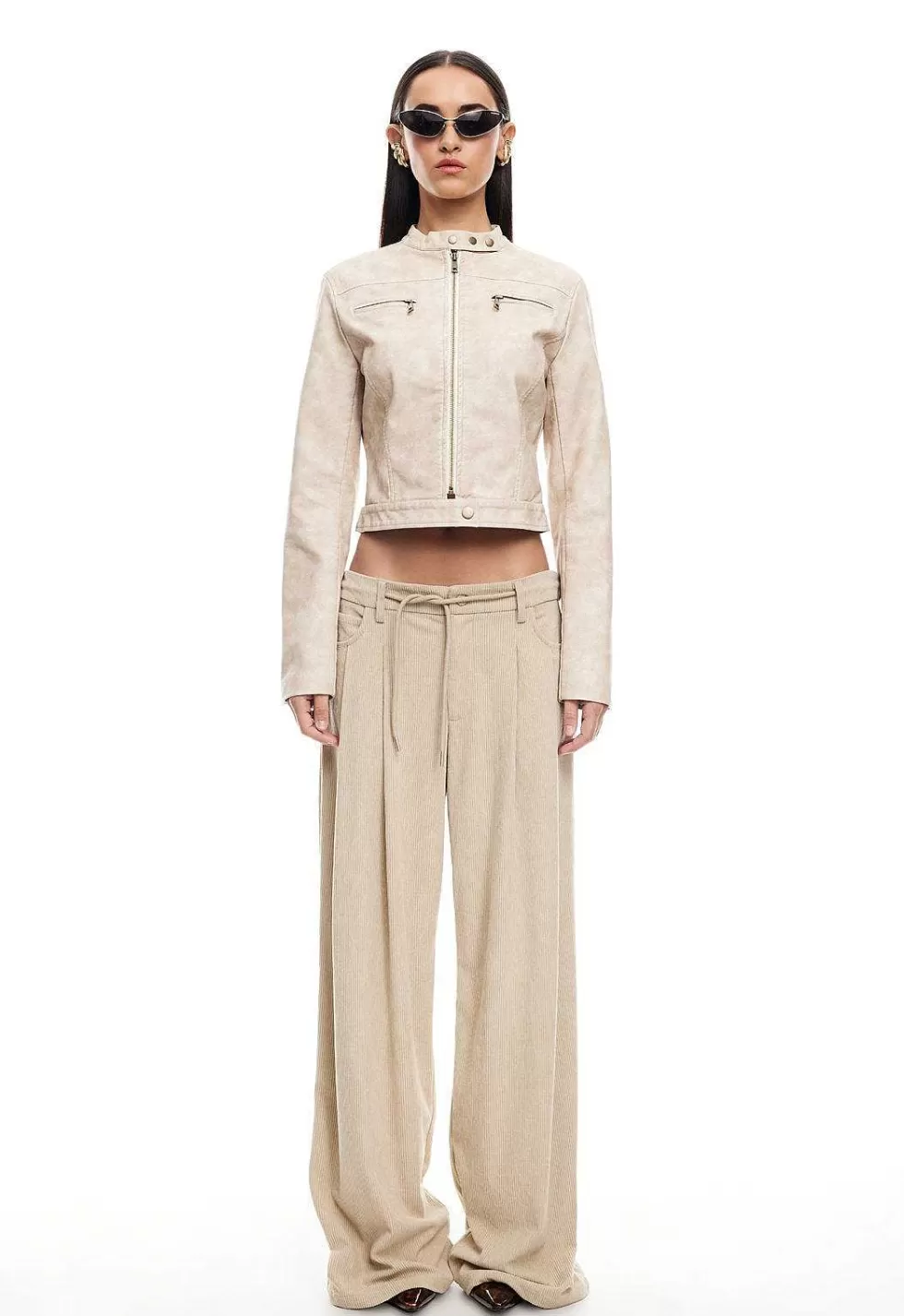 Pantalones Lioness Holgados con Detalle de Amarre - Estilo Urbano en Tendencia