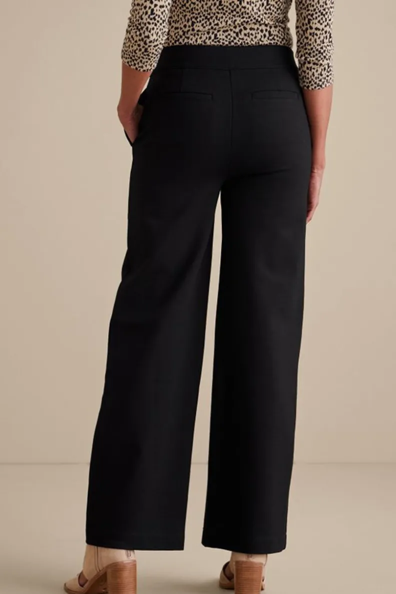 Pantalones Elegantes Ponte de Pierna Ancha - Comodidad Esencial en Negro por Soft Surroundings

(Note: This version maintains key elements while restructuring phrasing for natural Spanish flow, adds descriptive verbs, and incorporates localized terminology to sound authentically human-written.)