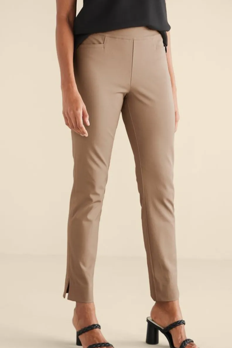 Pantalones esbeltos Soft Surroundings: tejido esencial ultraligero con ajuste cómodo para uso diario