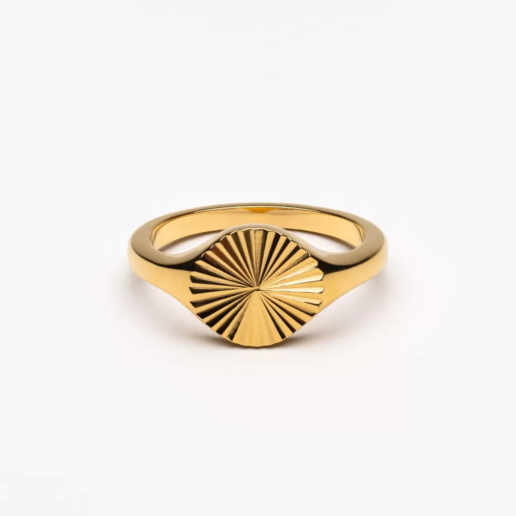Exclusivo Anillo Sello Solar en Oro - ¡Últimas Unidades! Joyería Atolea