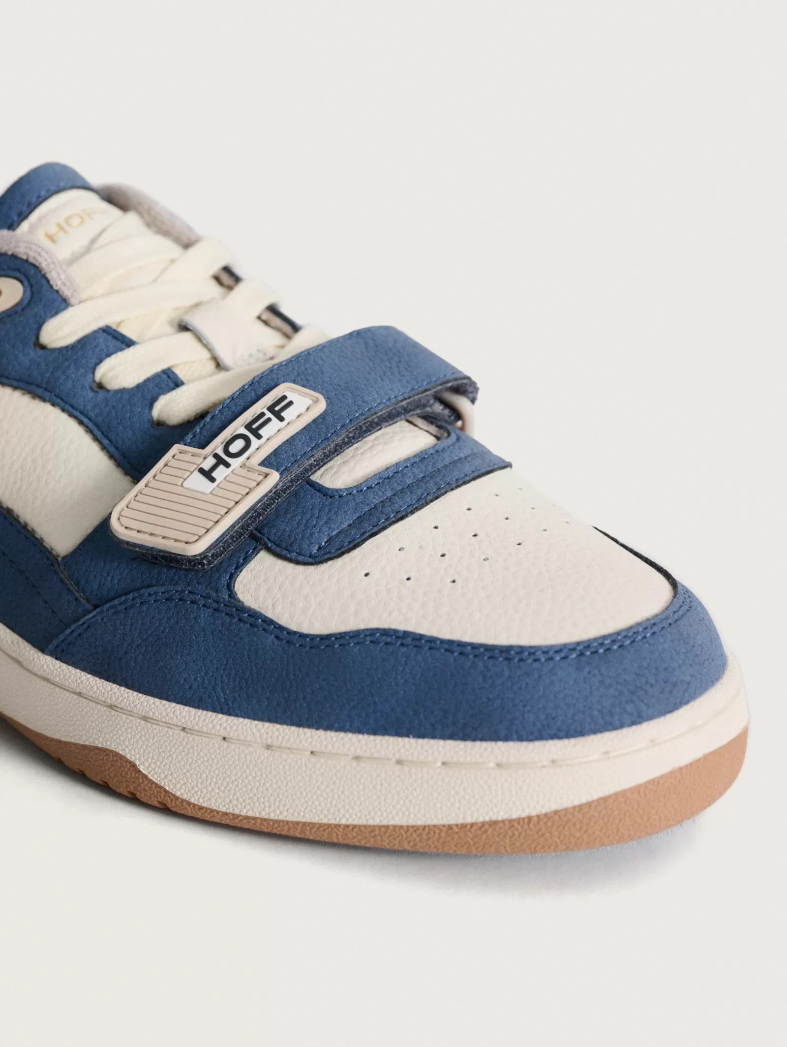 HOFF Zapatillas Tecnoir para Hombres - Diseño Ergonómico con Estilo Industrial Ultraligero