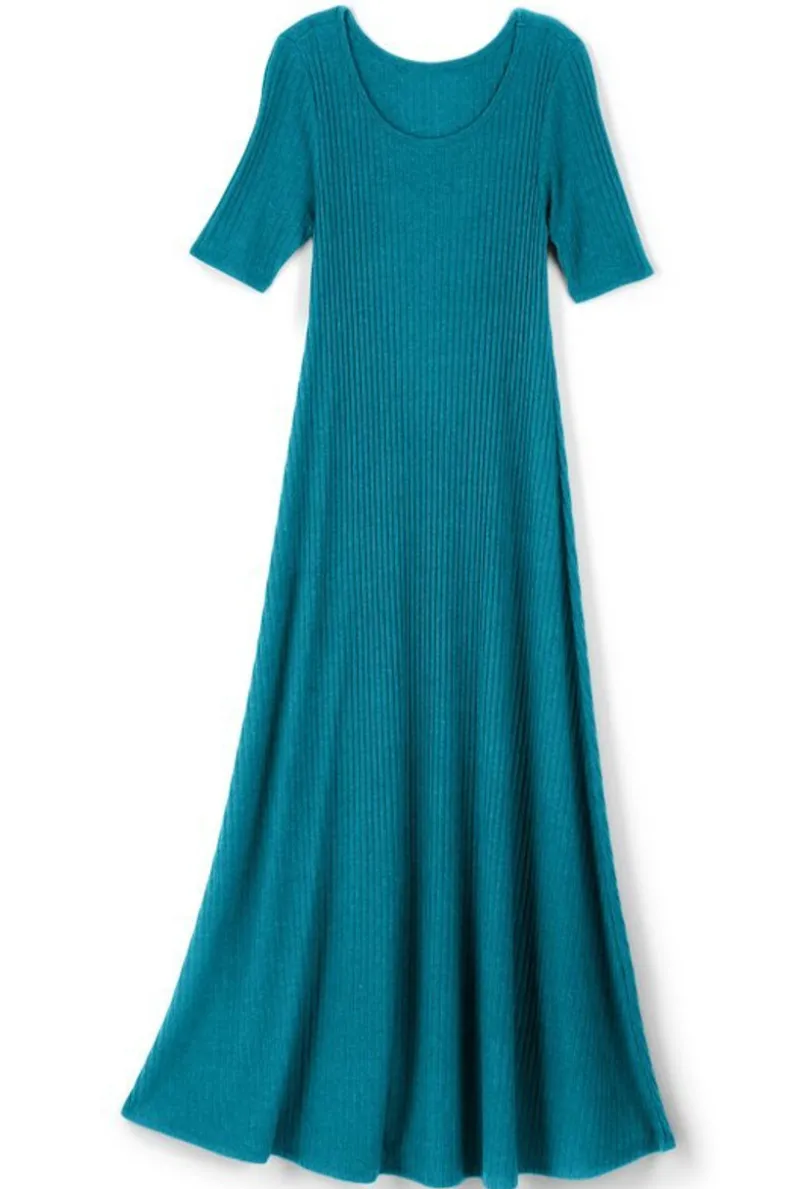 Vestido Santiago con mangas cortas y textura suave - Diseño fresco de Entornos Delicados para looks casuales