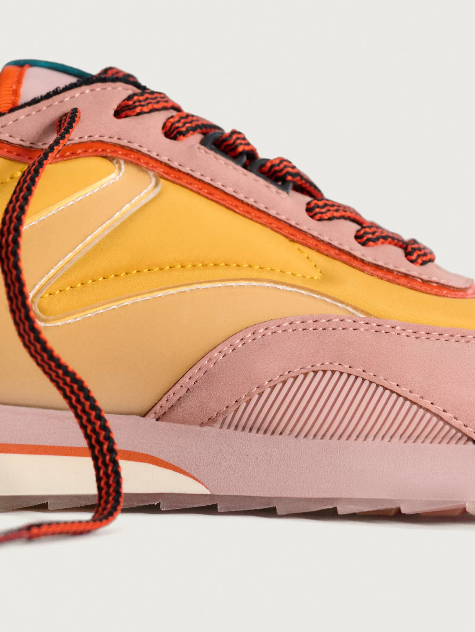 Zapatillas Deportivas HOFF GRIFFINS - Diseño Ligero para Mujer | Estilo Urbano y Comodidad Todo el Día