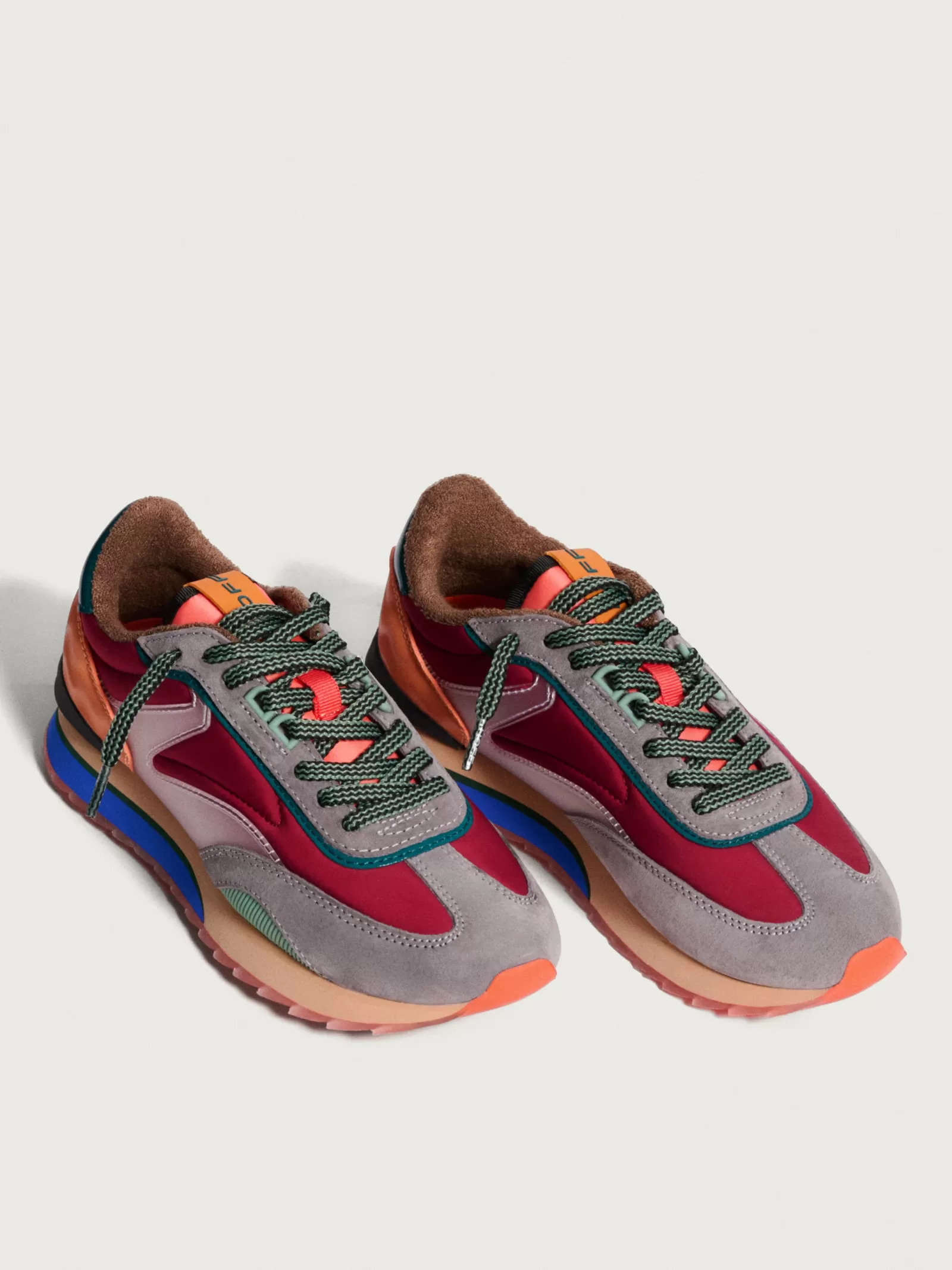 HOFF THE JAMES - Zapatillas Urbanas para Mujer: Estilo y Comodidad Moderna