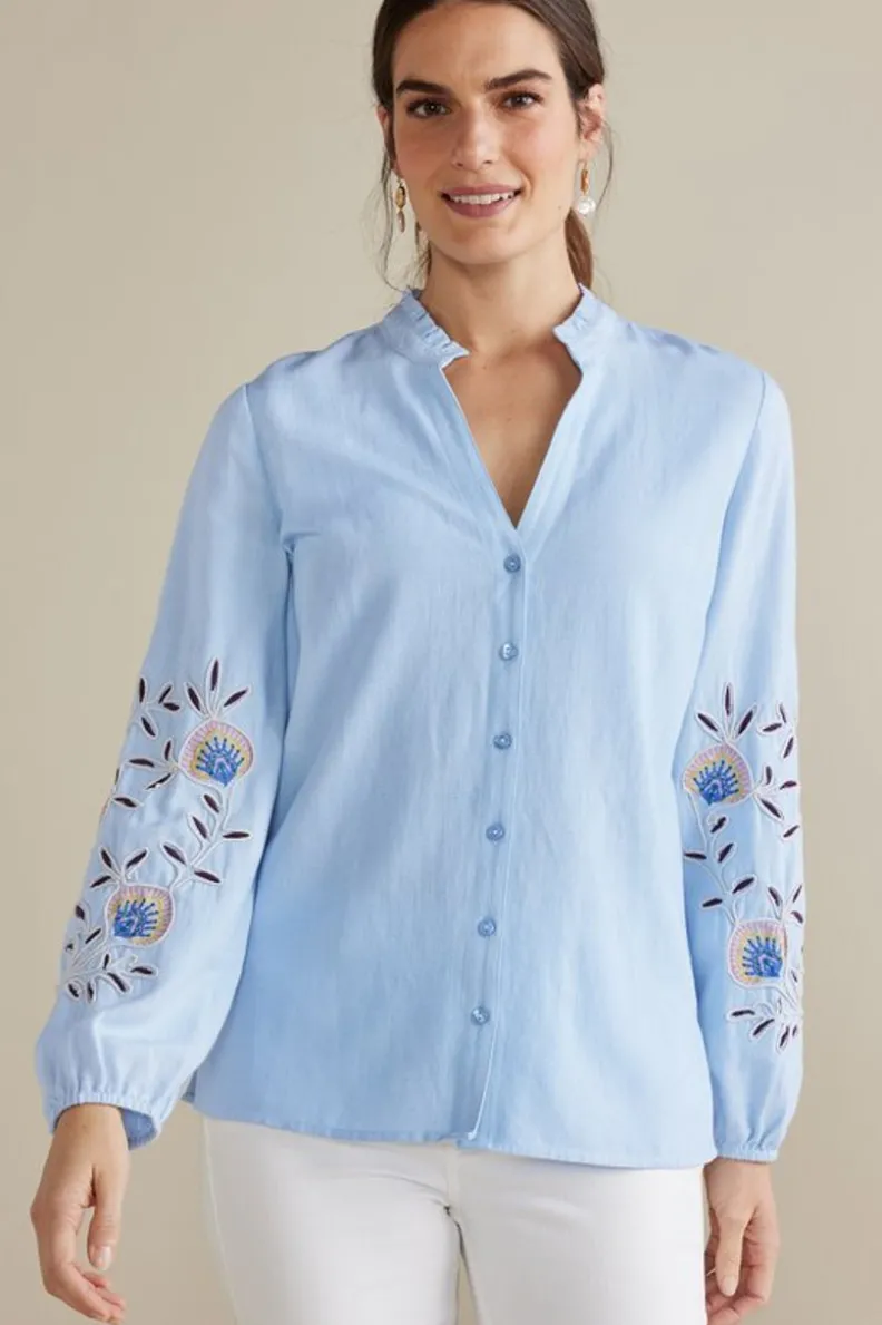 Blusa Boho Bordada a Mano - Diseño Titania en Azul Chambray de Soft Surroundings con Detalles Únicos