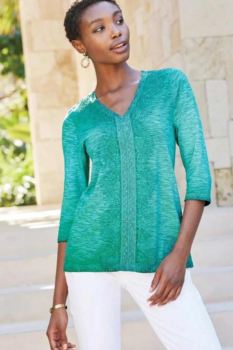 Blusa de Encaje Trevi en Verde Esmeralda - Diseño Fresco y Elegante de Tops Soft Surroundings