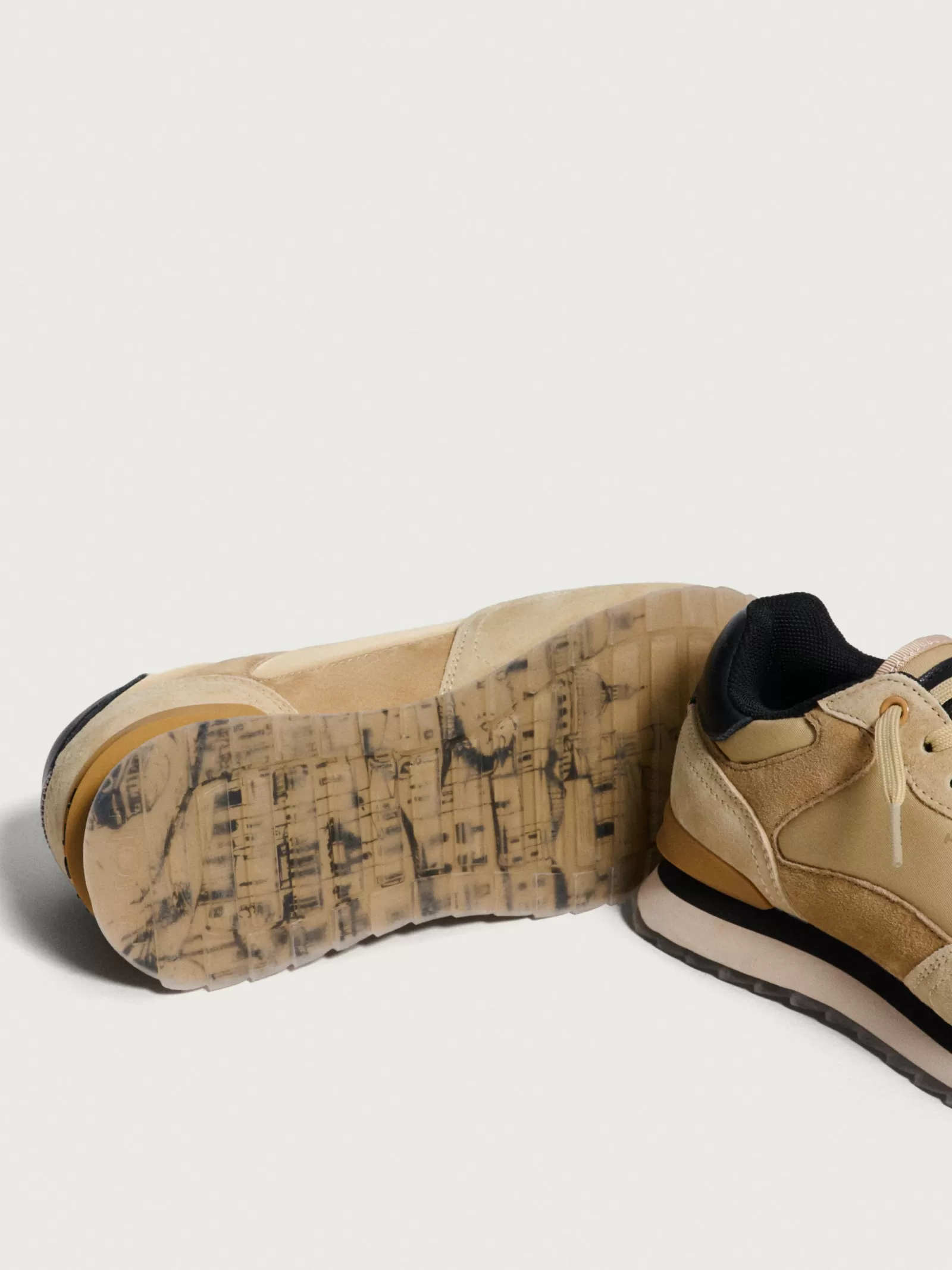 HOFF TRIESTE Zapatillas Deportivas Mujer - Ligeras y Cómodas para Caminatas Diarias (Colección Primavera-Verano)