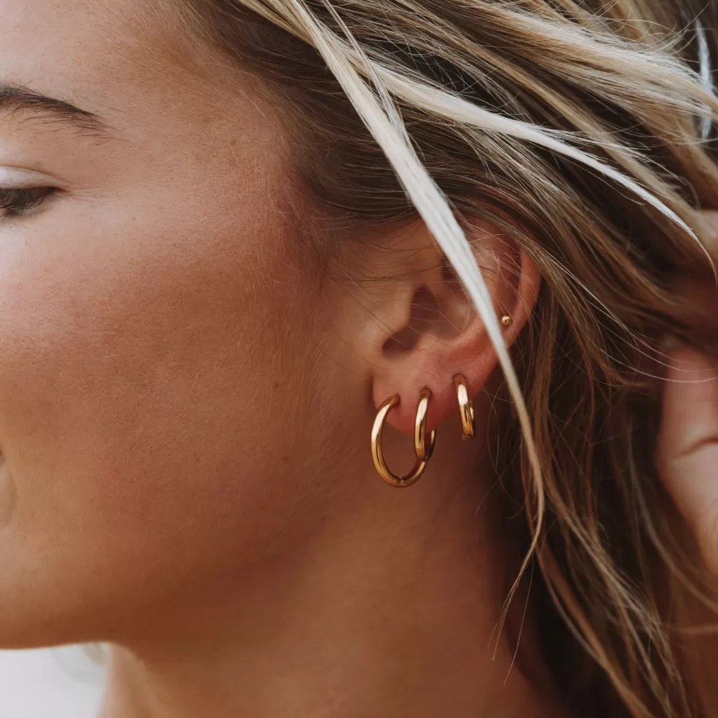 Aretes Elegantes de Tres Aros | Juego Versátil de Atolea Joyería